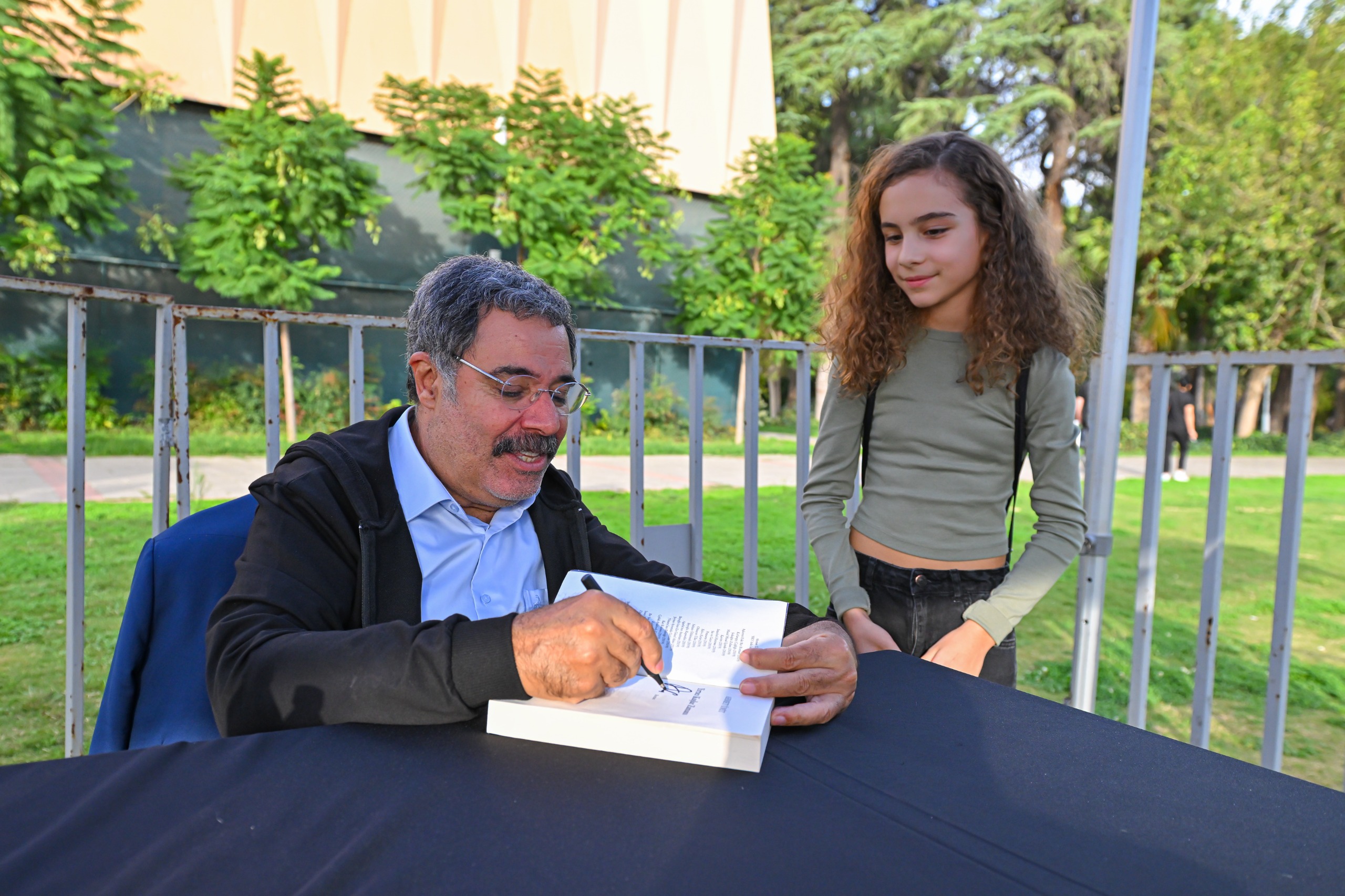 Ahmet Ümit İZKİTAP’ta yeni romanından ipuçları verdi