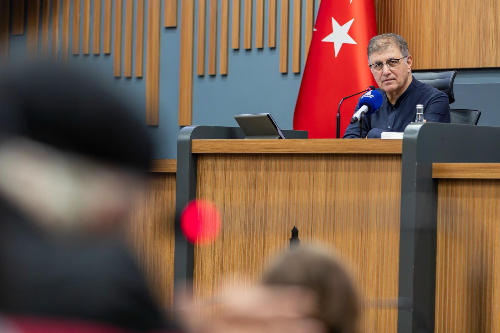 Başkan Tugay: Kemeraltı yakın gelecekte herkes için çekici bir yer olacak