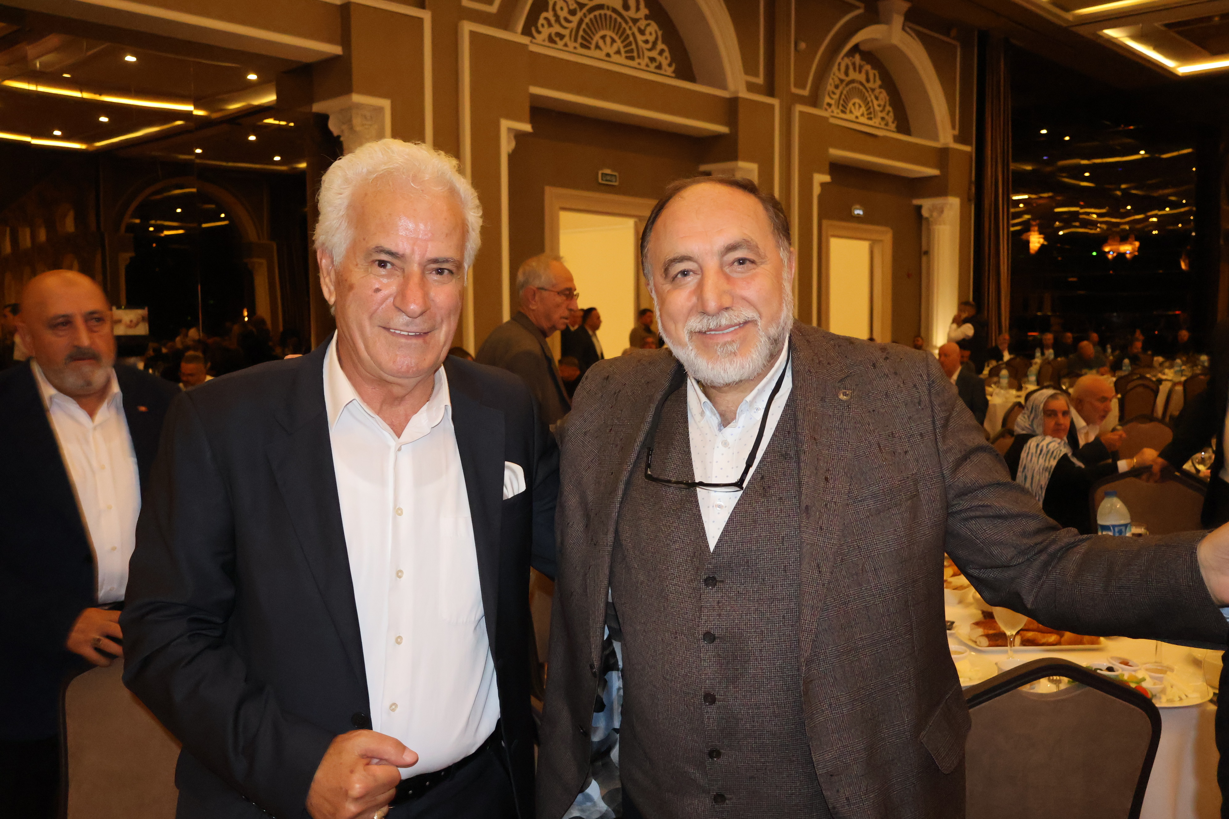 İzmir'de "Büyük Kardeşlik" Buluşması: Birlik, Dayanışma ve Umut Mesajı