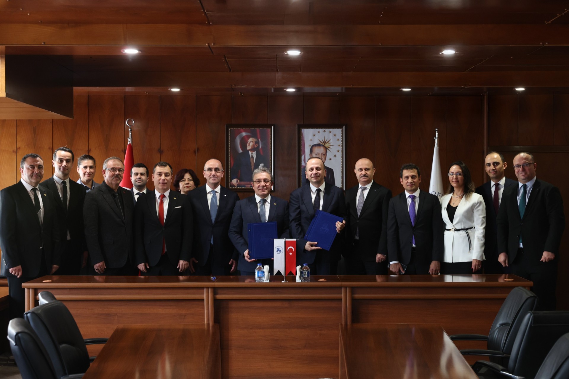 DEÜ'DEN PERSONELİNE REKOR PROMOSYON: 115 BİN TL VEYA FAİZSİZ KREDİ İMKÂNI