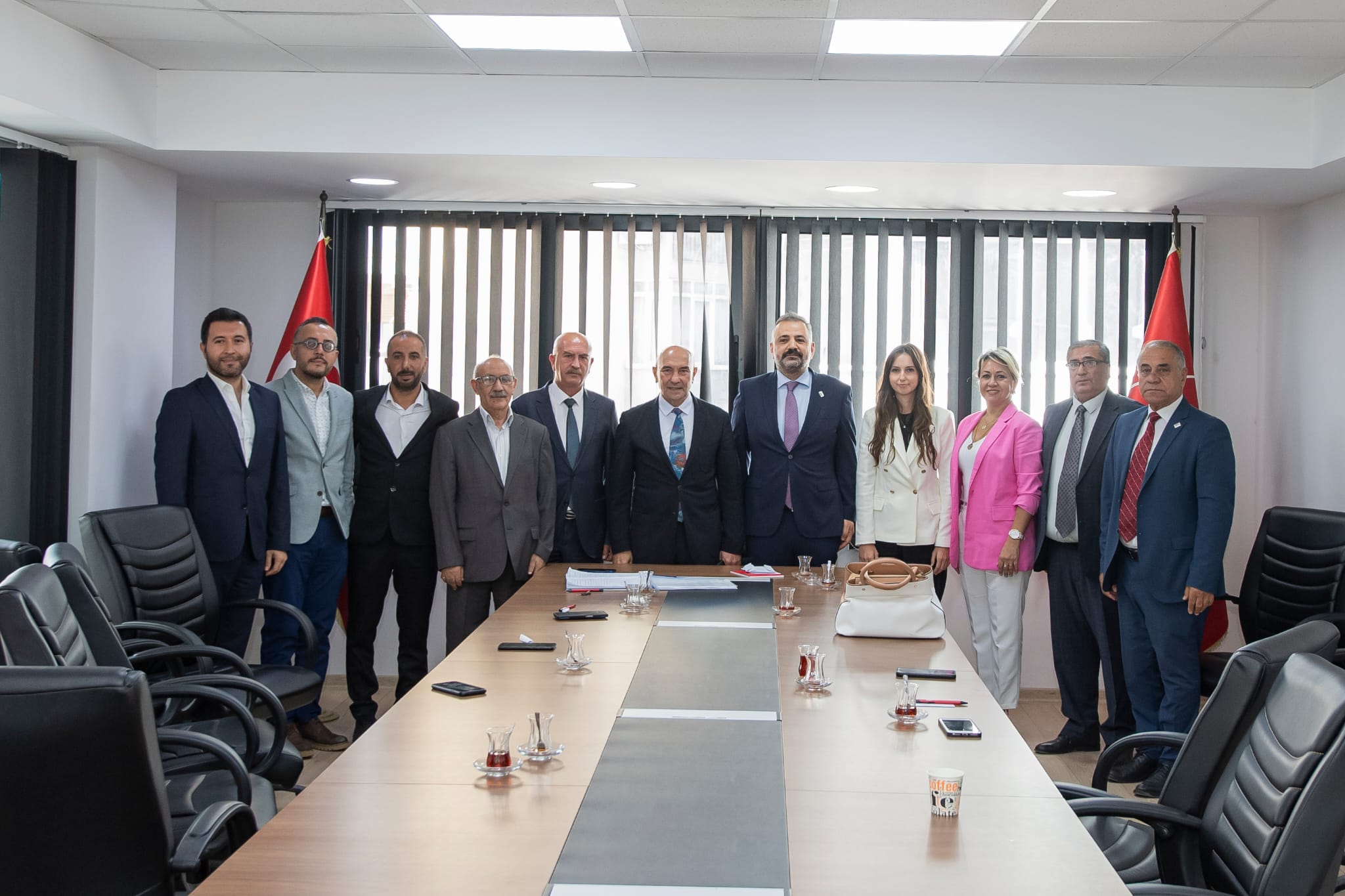 Soyer, Aslanoğlu ve yönetimini ziyaret etti