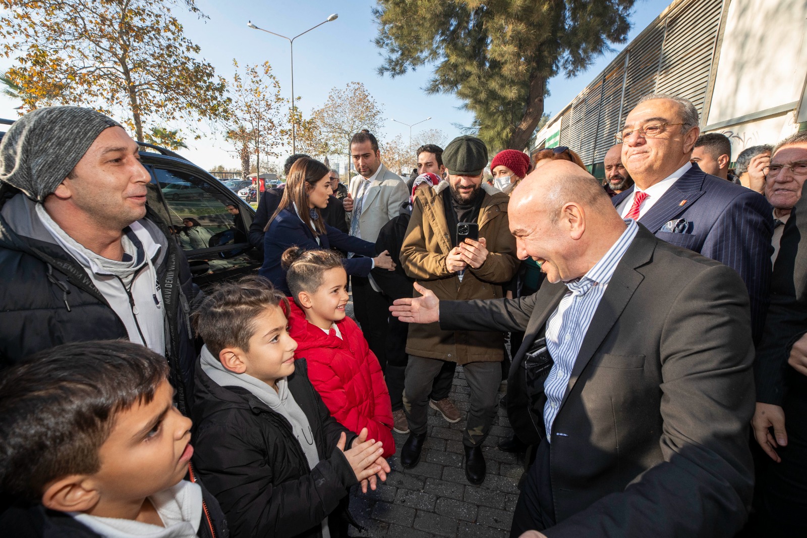 Başkan Soyer Karşıyaka Karadeniz Şenliği’ne katıldı