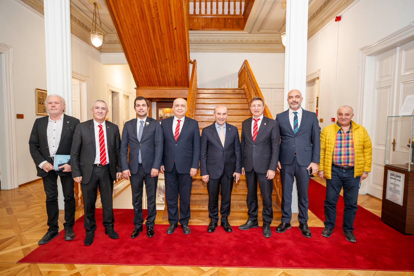 Lions Dernekleri’nden Başkan Soyer’e destek mesajı:  “Her zaman yanınızdayız”