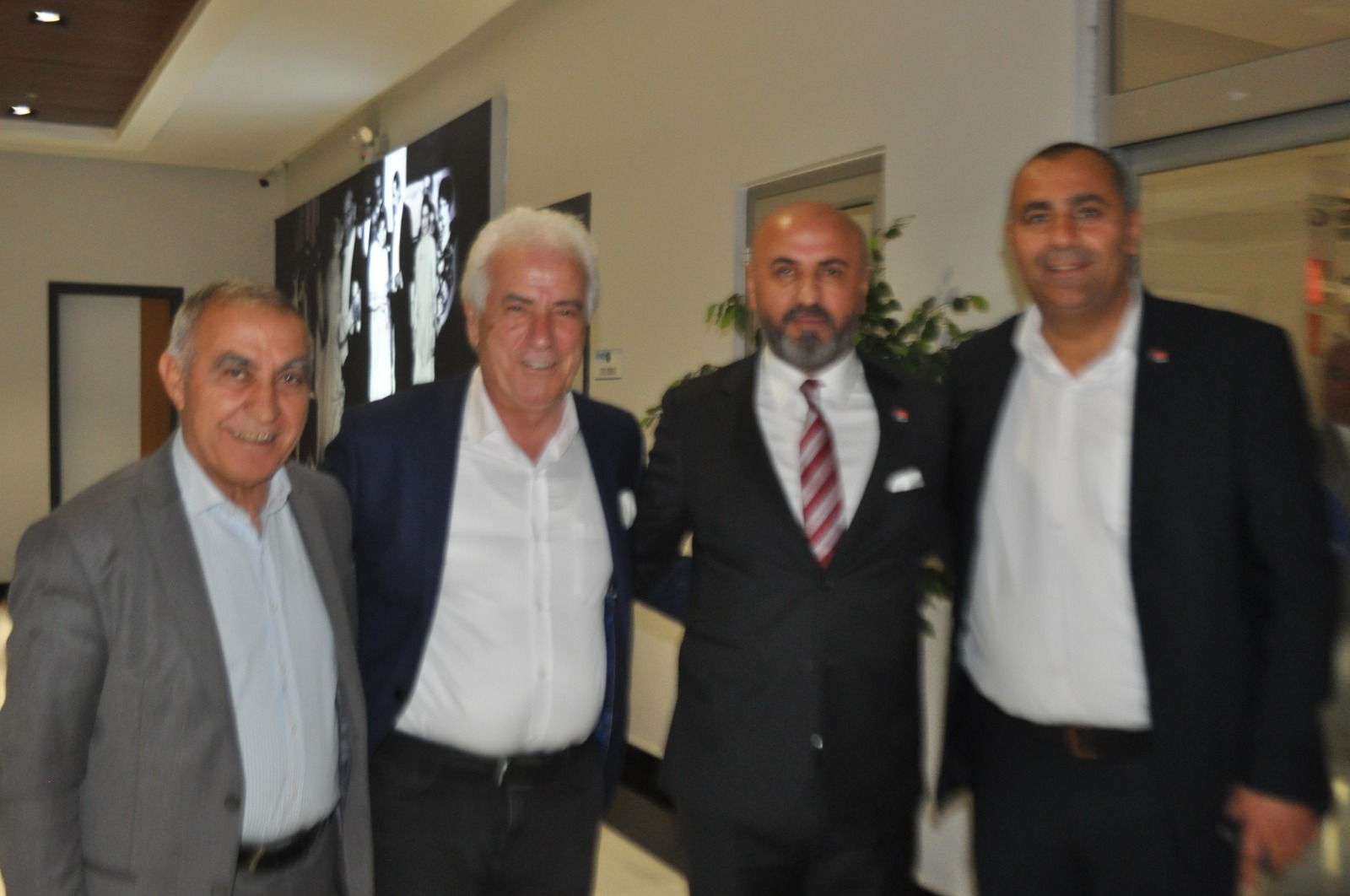 CHP Karabağlar İlçe Başkanlığı'ndan dayanışma yemeği