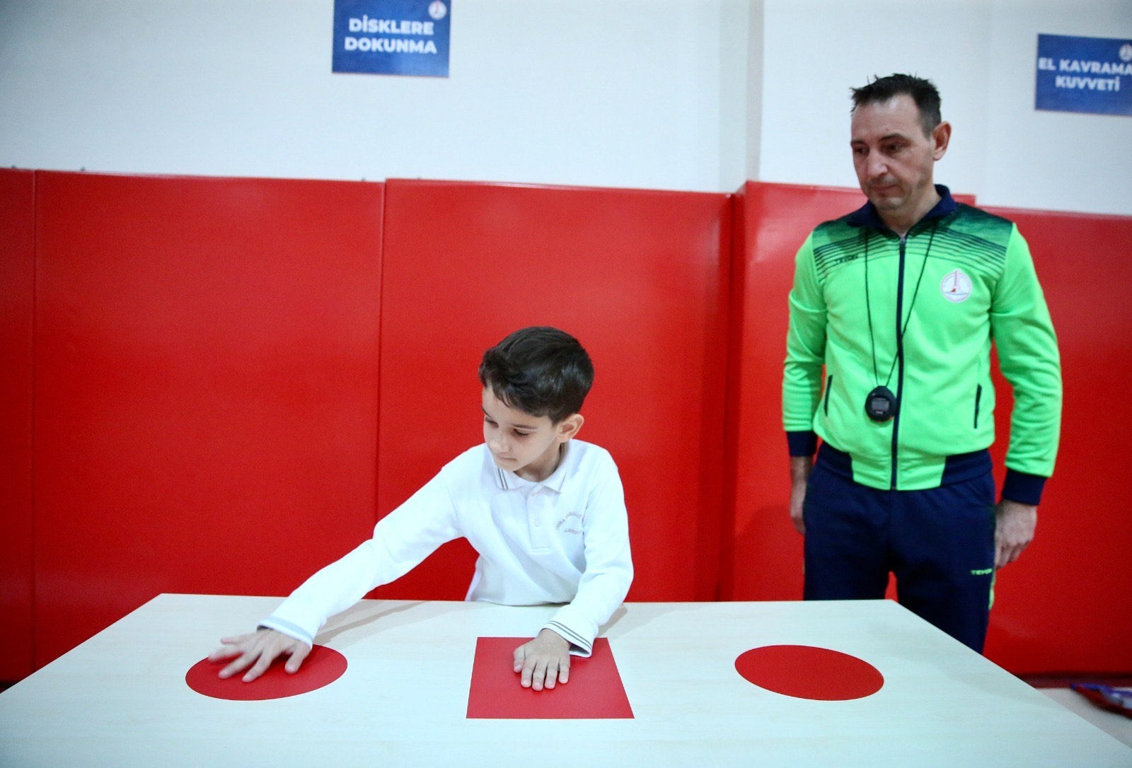 Karşıyaka Belediyesi Spor Merkezine yoğun ilgi