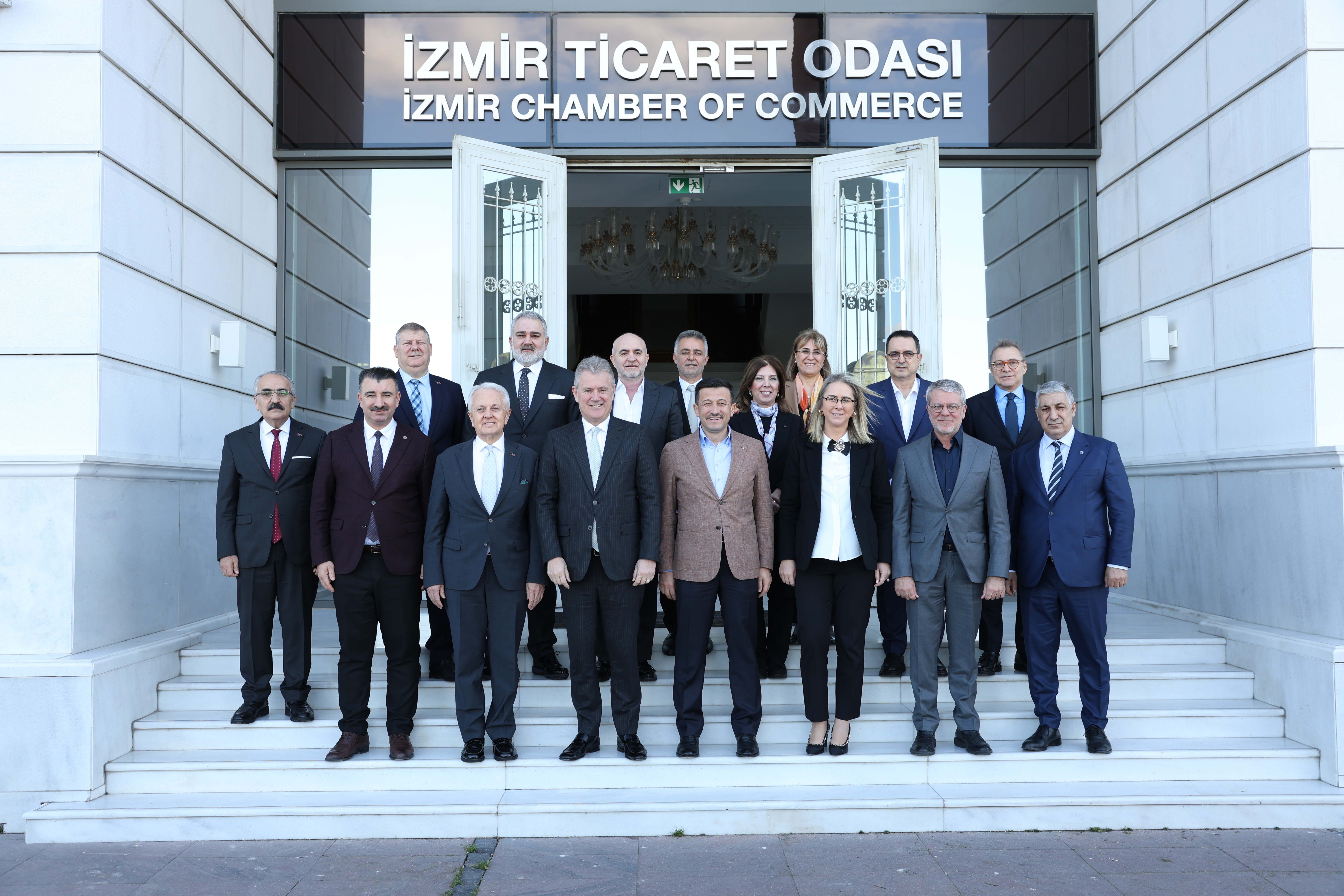 Hamza Dağ'dan, İZTO'da liman vaadi