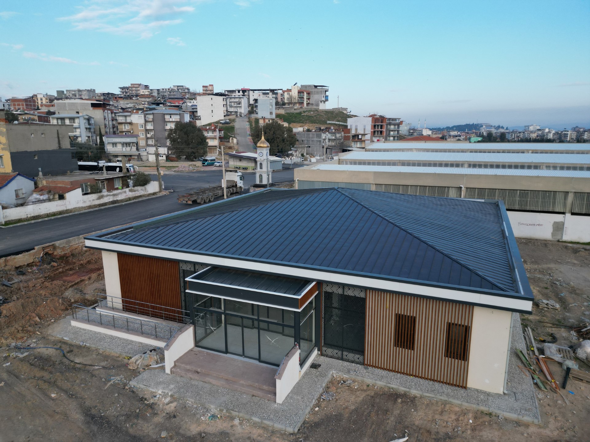 Menemen Asarlık Gençlik Merkezi açılışa gün sayıyor