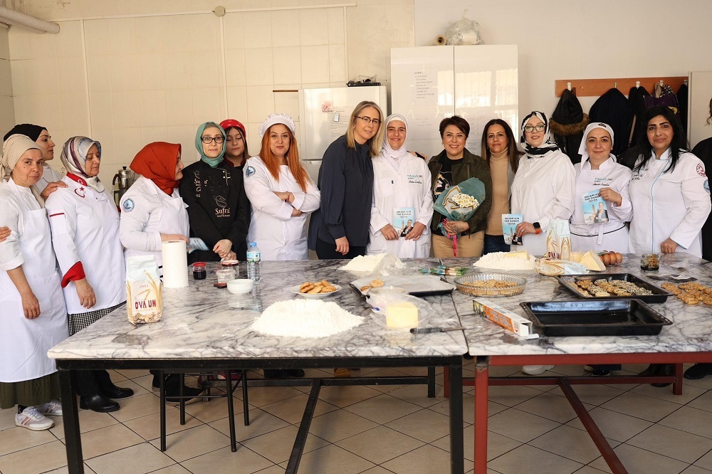 AK Parti Konak Adayı Çankırı: “Kadınlar ortak aklın simgesidir