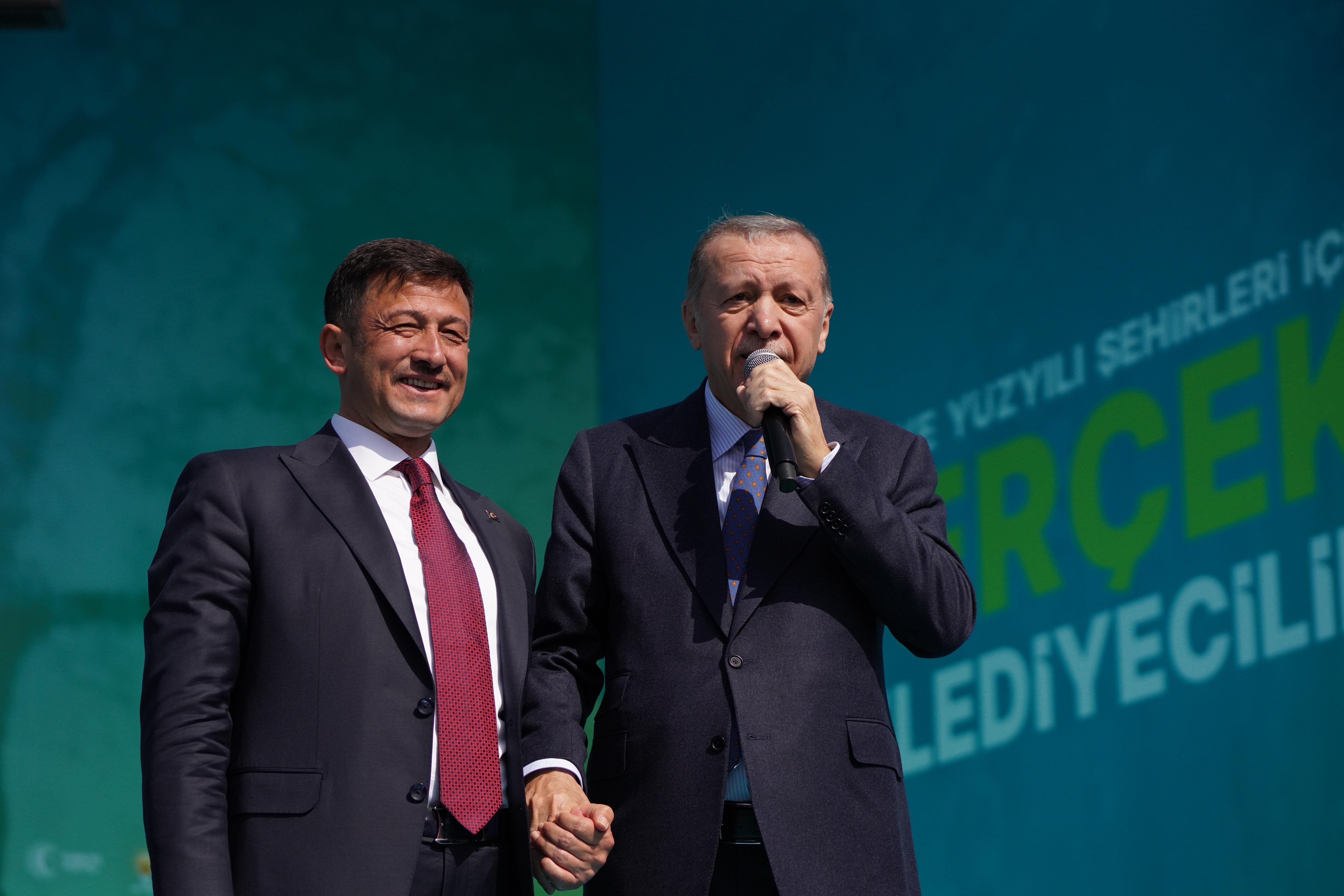 Hamza Dağ, İzmirlilerden söz istedi: Yeni bir hikaye yazacak mıyız?