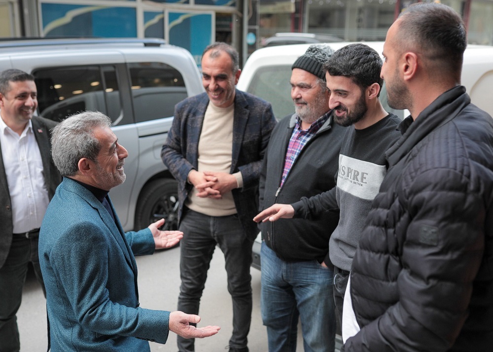 Bornova Belediye Başkan Adayı Çayır: ‘’Sevgi ve ilgiyi Bornova'ya  gösterecek olan bizleriz’’