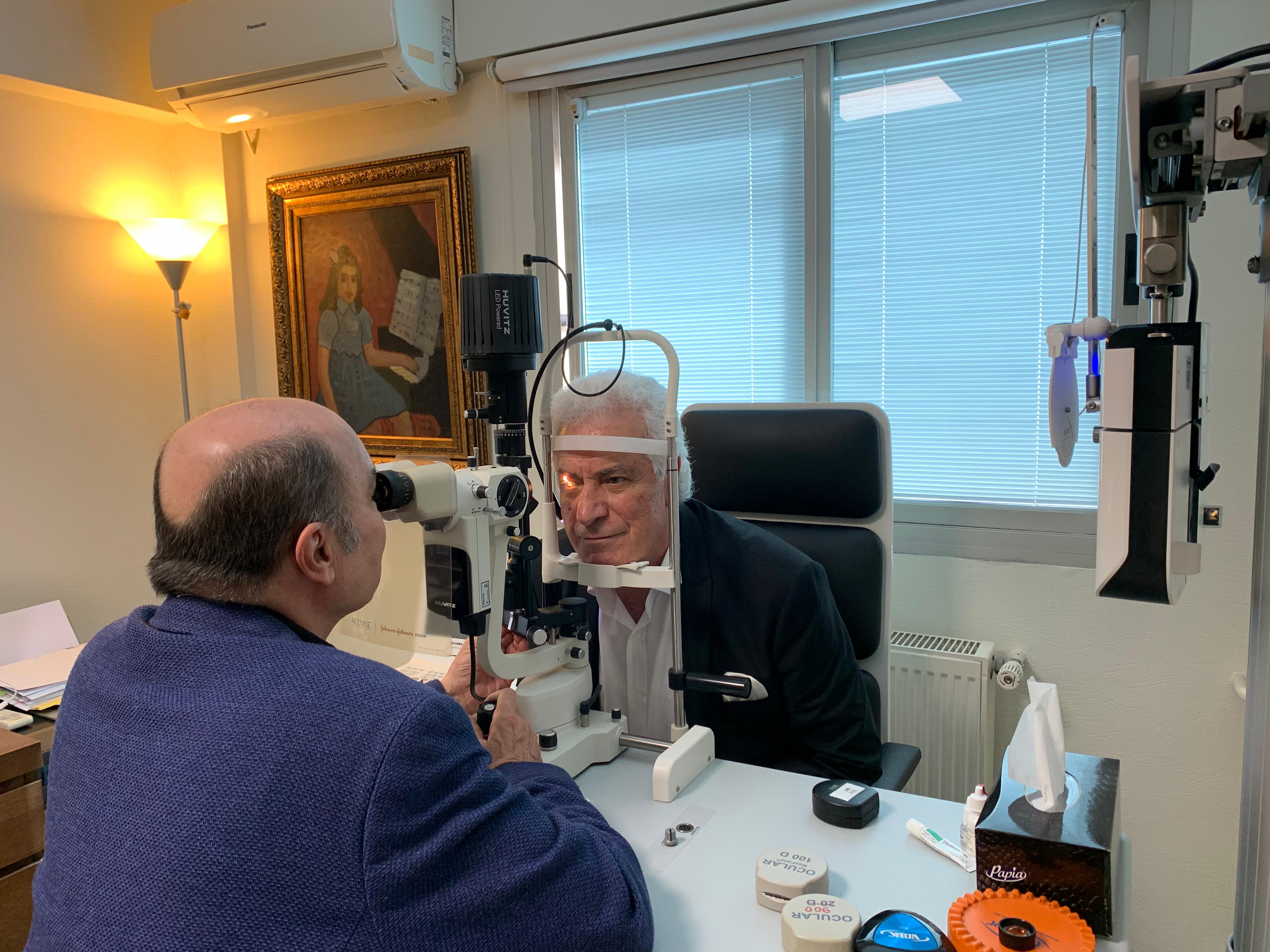 Salih Erkek'ten hastane çalışanlarına büyük övgü!