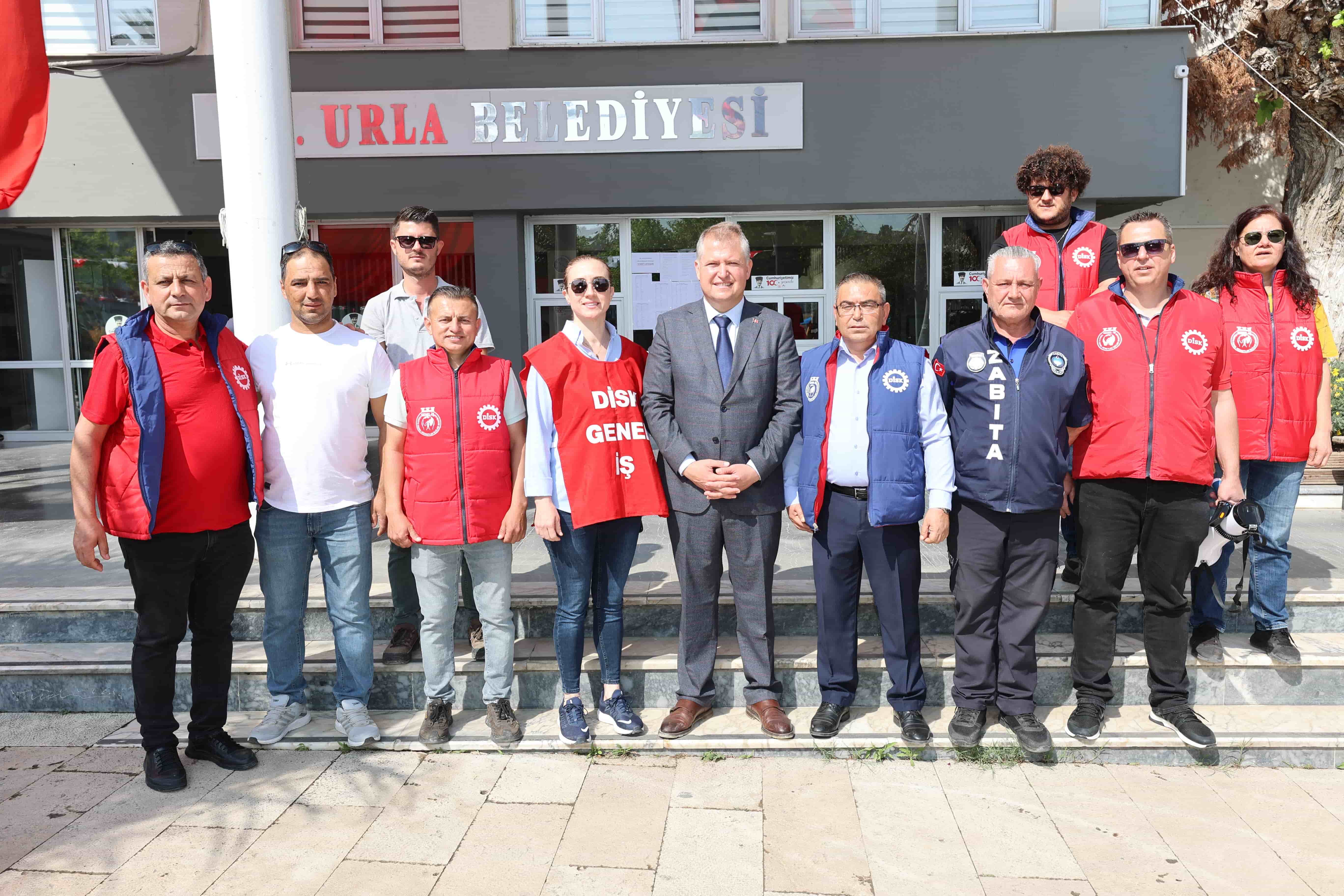Urla'da 4 yıl sonra coşkulu 1 Mayıs kutlaması