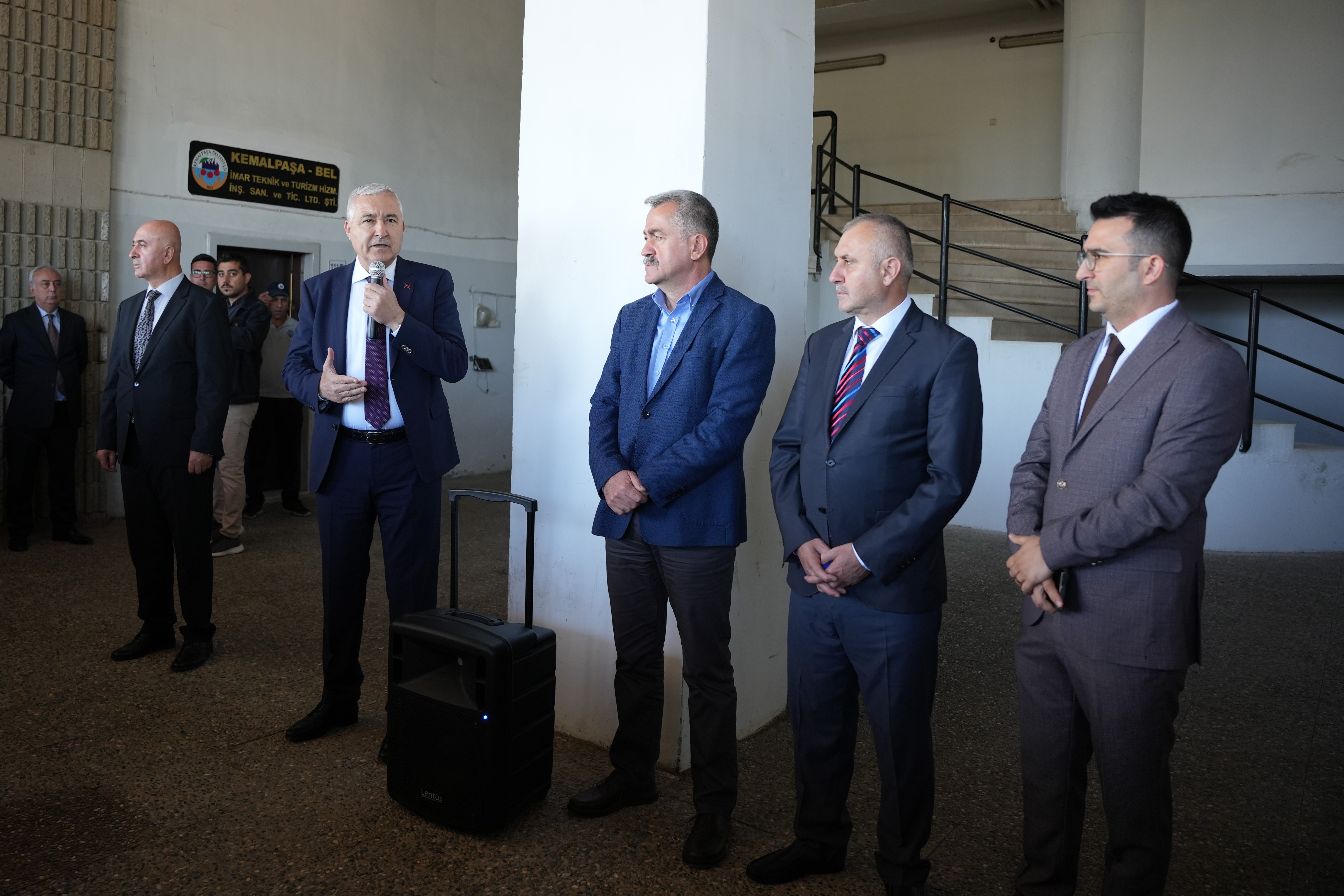 BAŞKAN TÜRKMEN BELEDİYE PERSONELİ İLE BİR ARAYA GELDİ