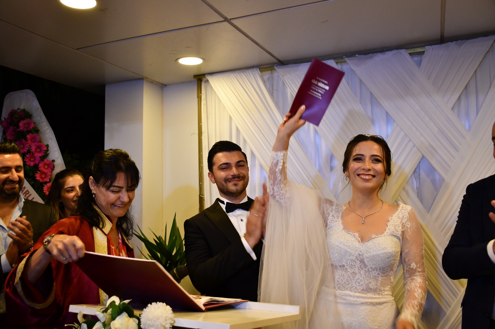 Yılın Düğünü Menderes'te Yapıldı