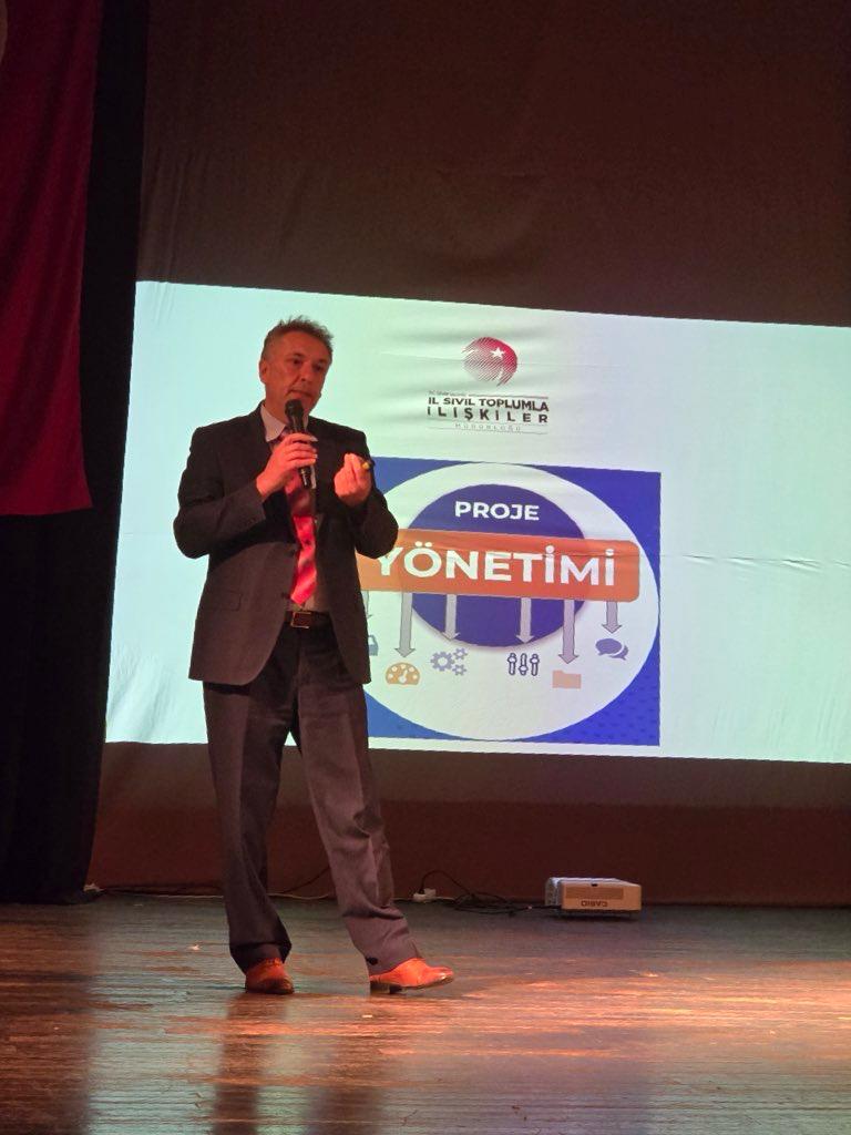 İzmir'de Dernek Yöneticilerine Yönelik "Yeni Nesil DERBİS ve Proje Destek Programı" Toplantısı Düzenlendi