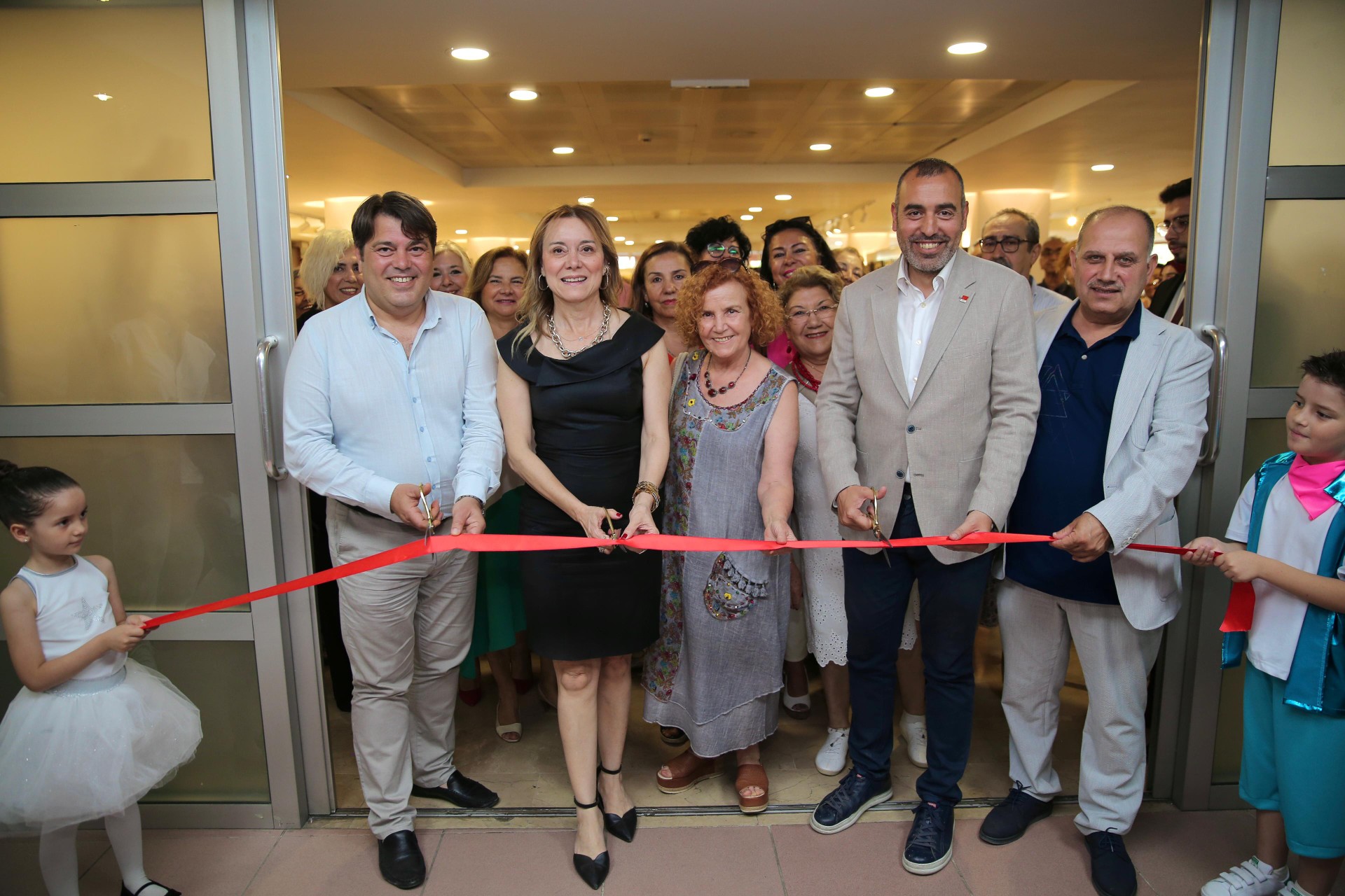 Güzelyalı Nazım Hikmet Kültür Merkezi’nde sanat şöleni