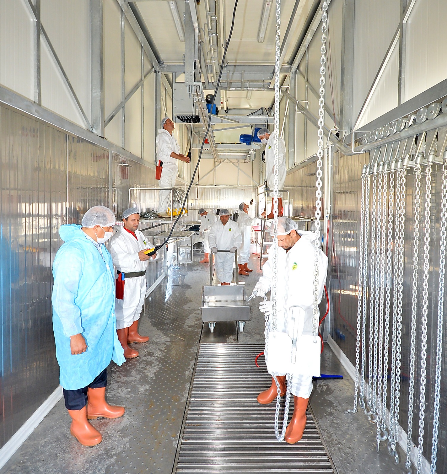 Kavurmalar ihtiyaç sahiplerinin sofrasına ulaştırılacak