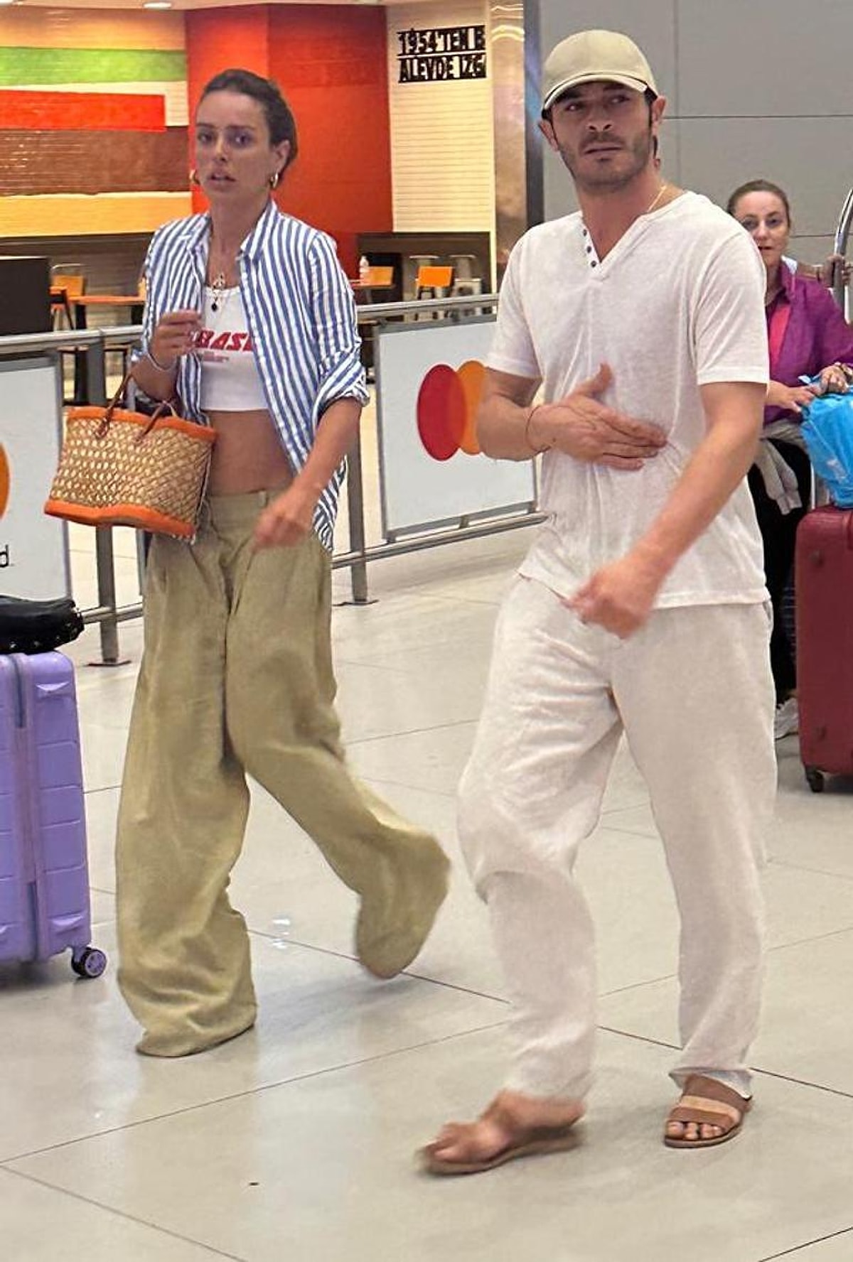 Aşklarının Tescillenmesiyle İltifat Yağmuruna Başlayan Bestemsu Özdemir, Burak Deniz'i Öve Öve Bitiremedi