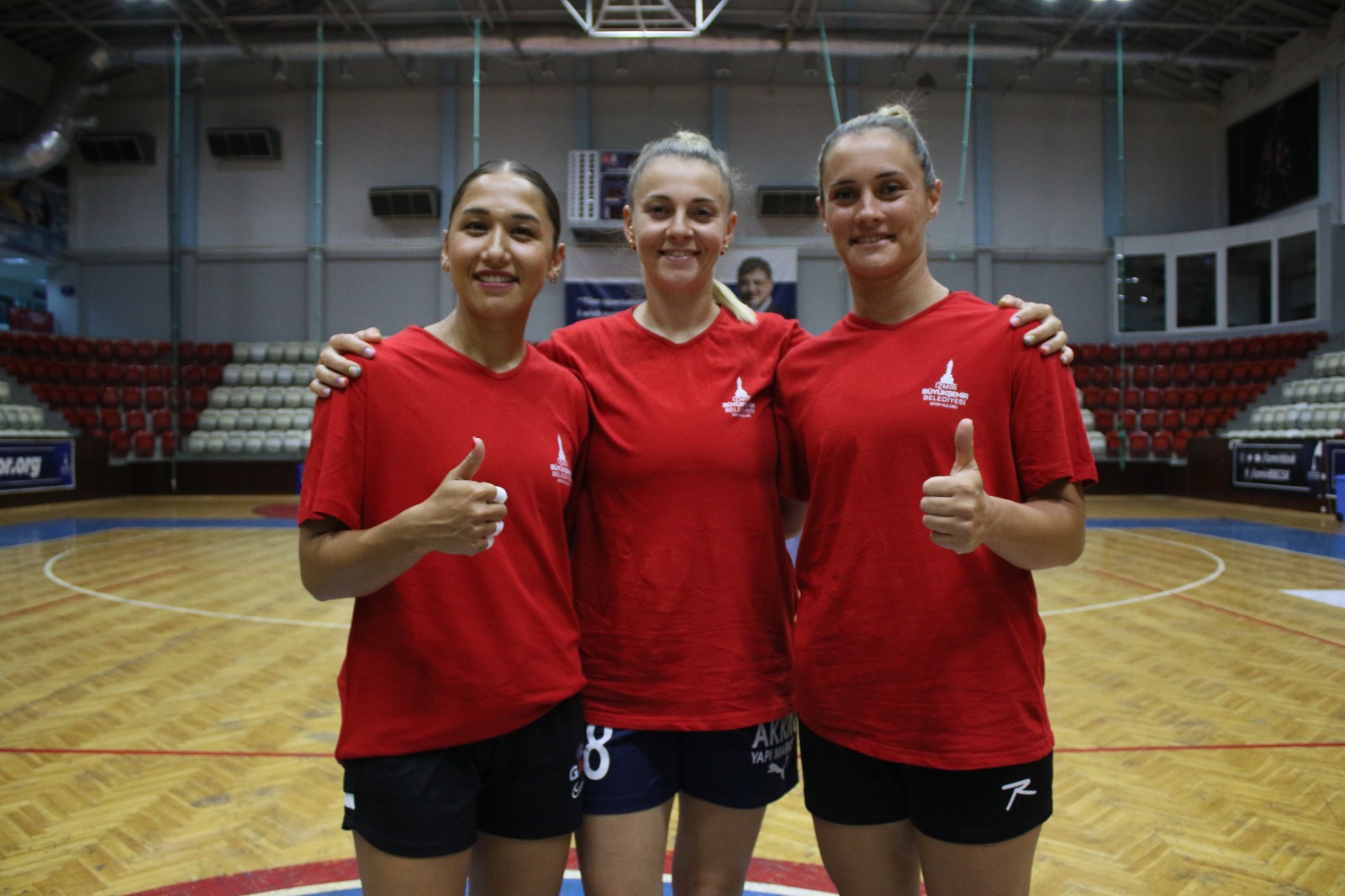 Hentbolün yeni yıldızları Büyükşehir altyapısından