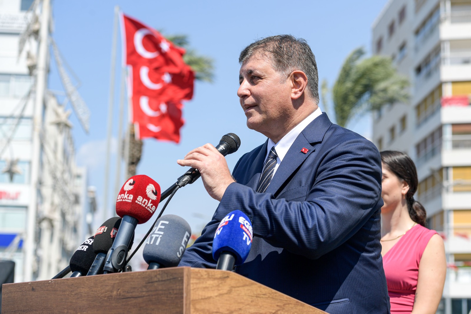 Başkan Tugay, partililerle 30 Ağustos’u kutladı