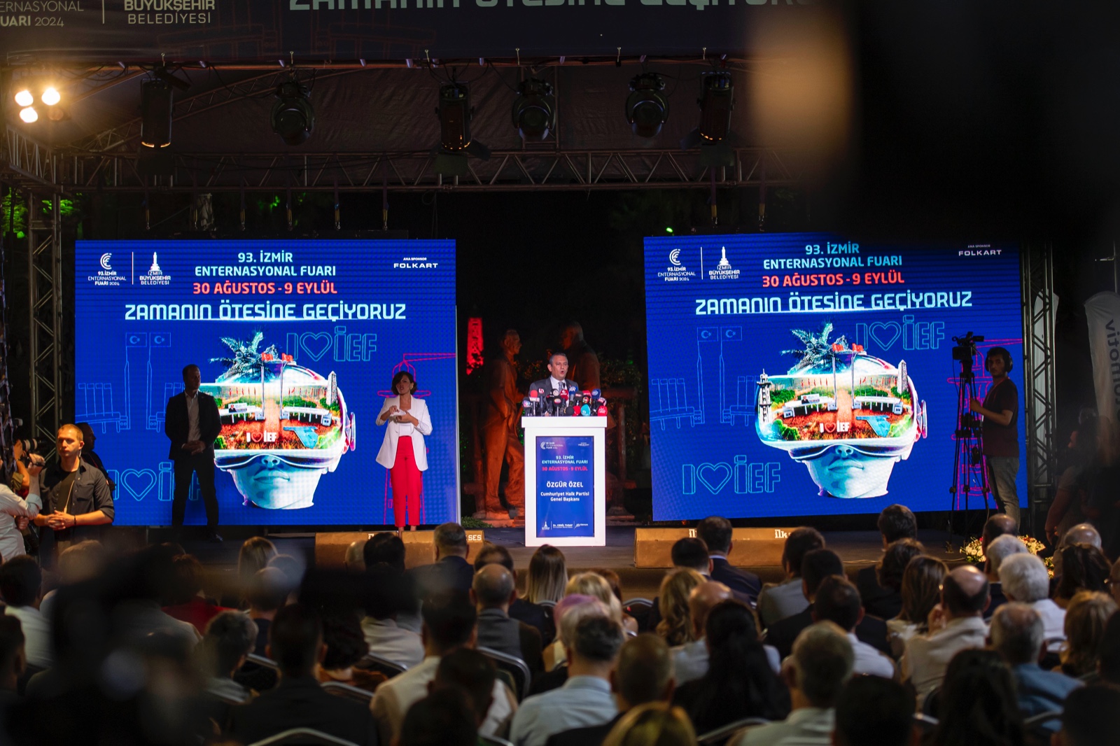 93. İzmir Enternasyonal Fuarı’nda “Robot Sophia”lı açılış