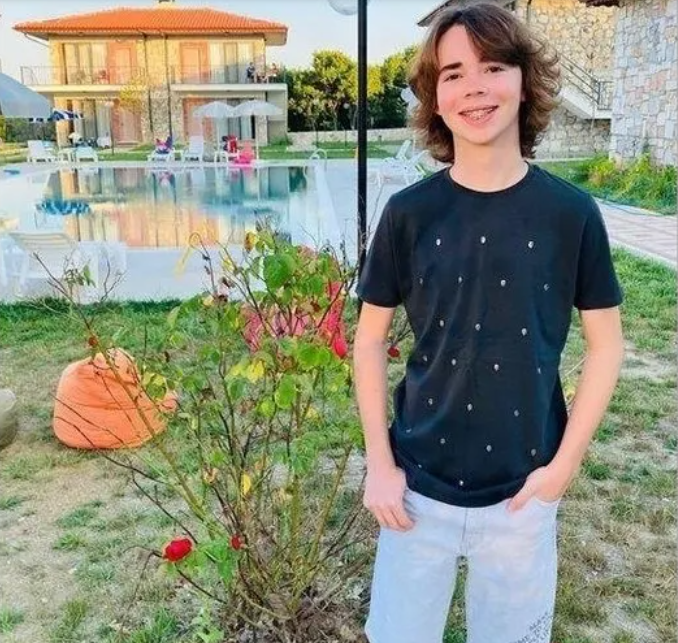 O minik tatlı çocuk artık yok! Poyraz Karayel'in Sinan'ı Ataberk Mutlu kocaman delikanlı oldu!