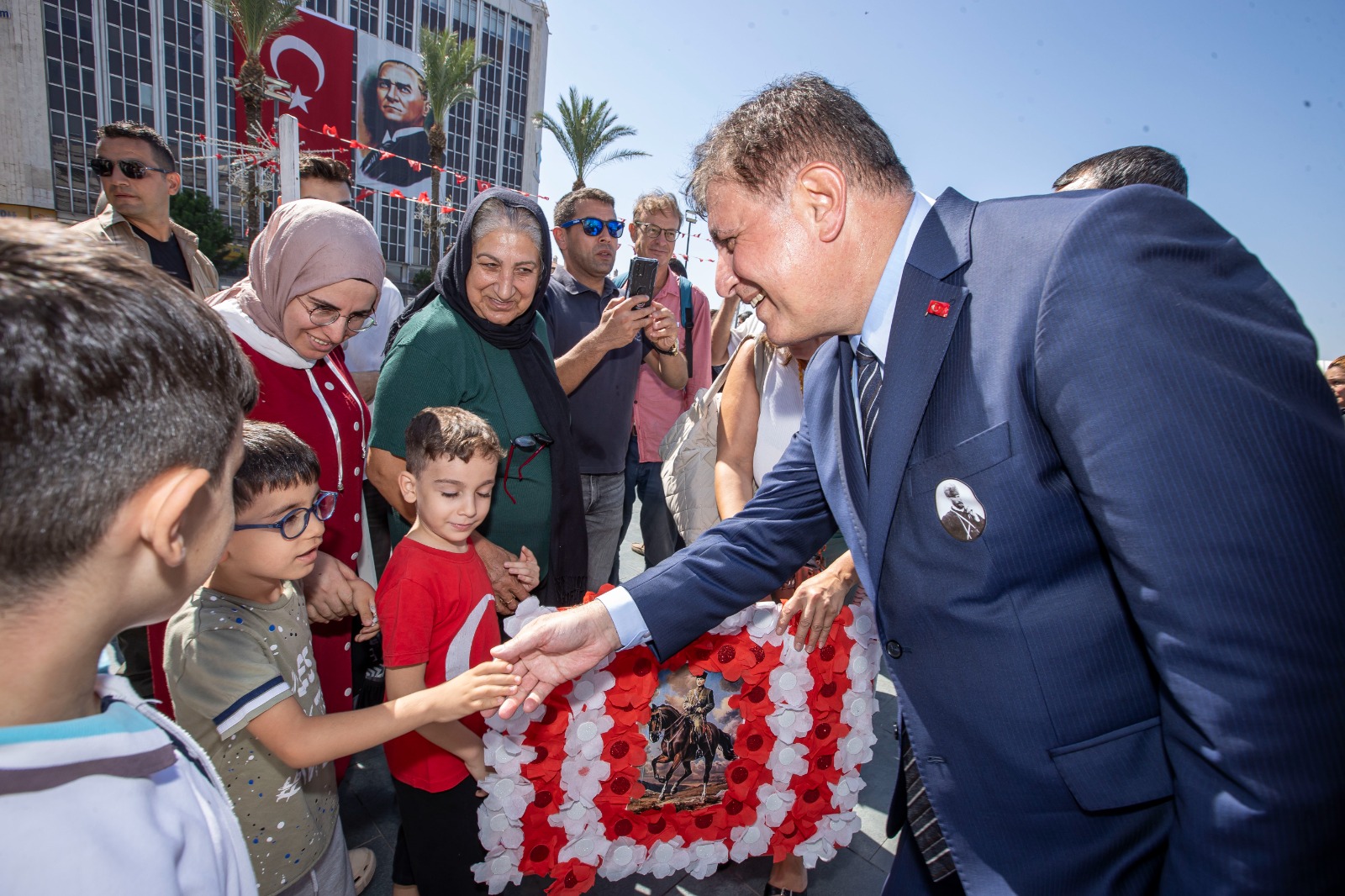 İzmir’in kurtuluşunun 102’nci CHP’nin kuruluşunun 101’inci yıl dönümü kutlandı