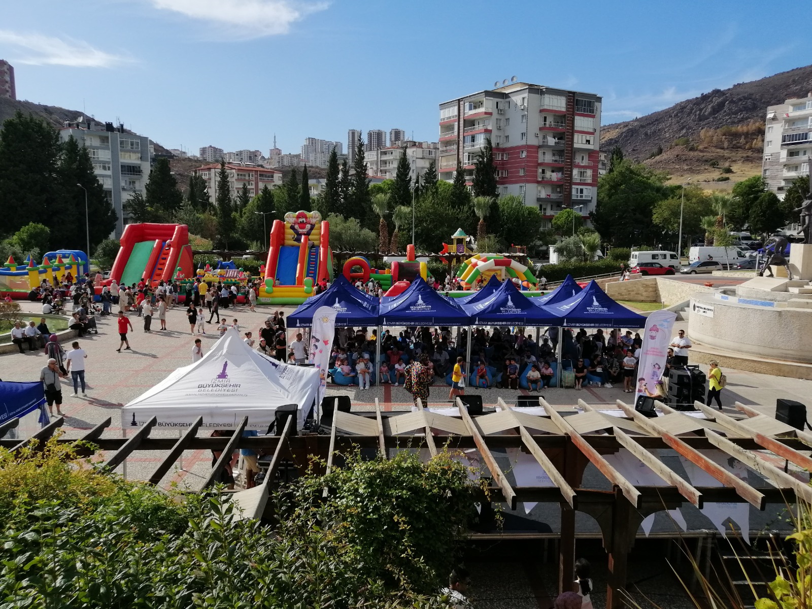 Yangından etkilenen çocuklara özel etkinlik