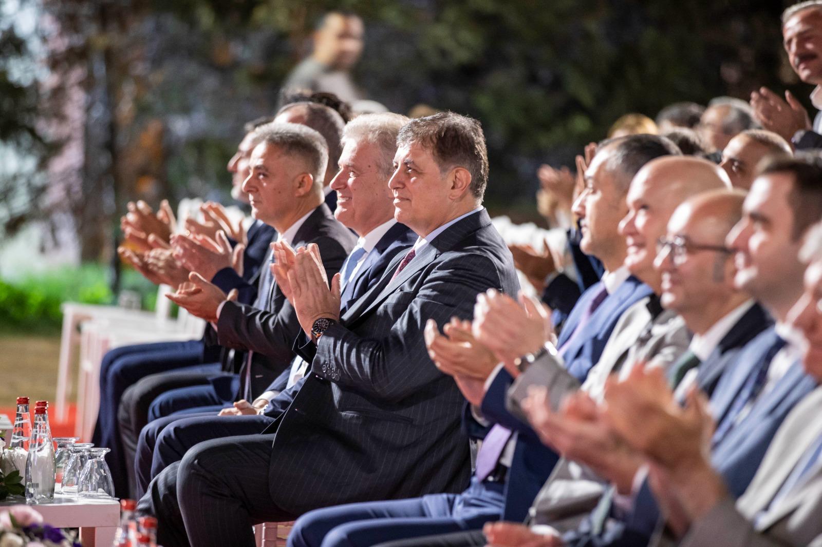 Tugay: Şehrimizin planlı gelişmesi için üzerimize düşeni yapacağız