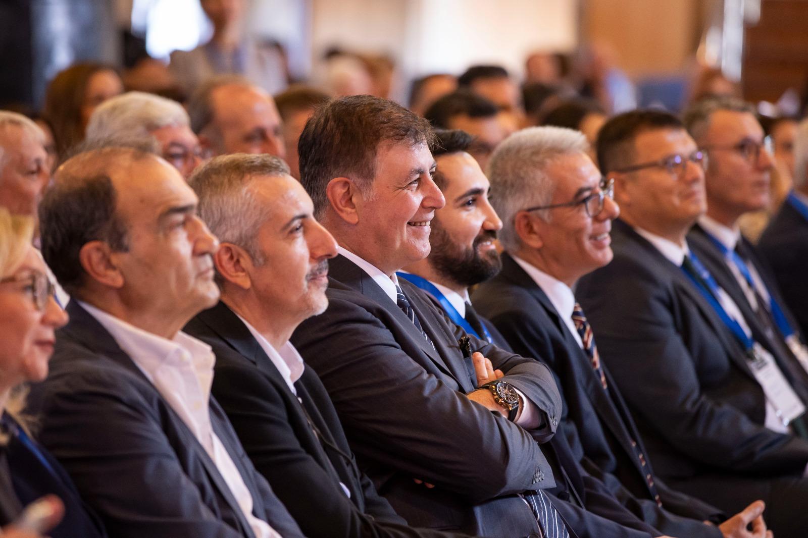 “Dünyanın en ileri şehirlerinden biri haline gelmeyi hedefliyoruz”