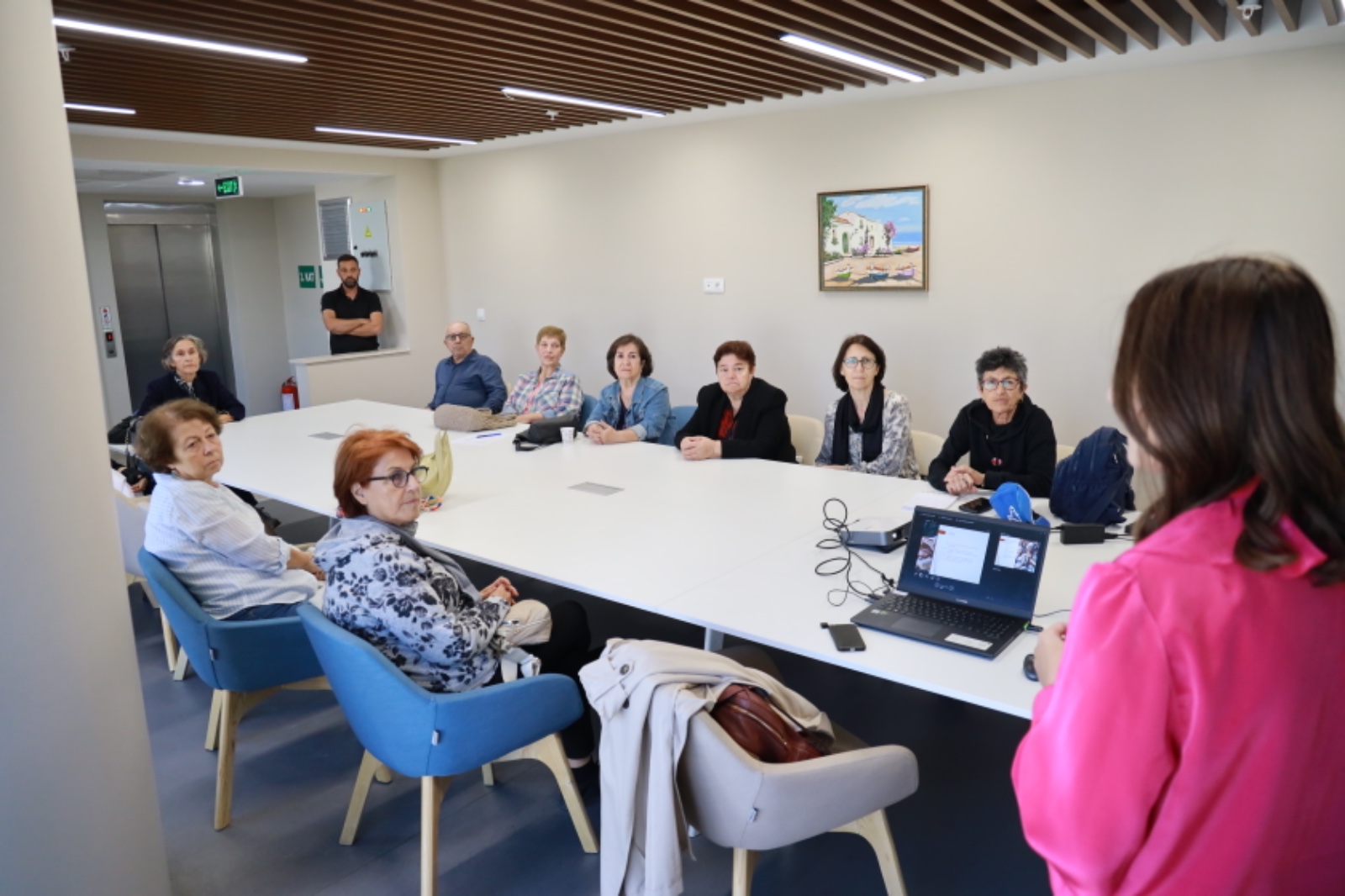 Karşıyaka Belediyesi’nden hasta yakınlarına destek