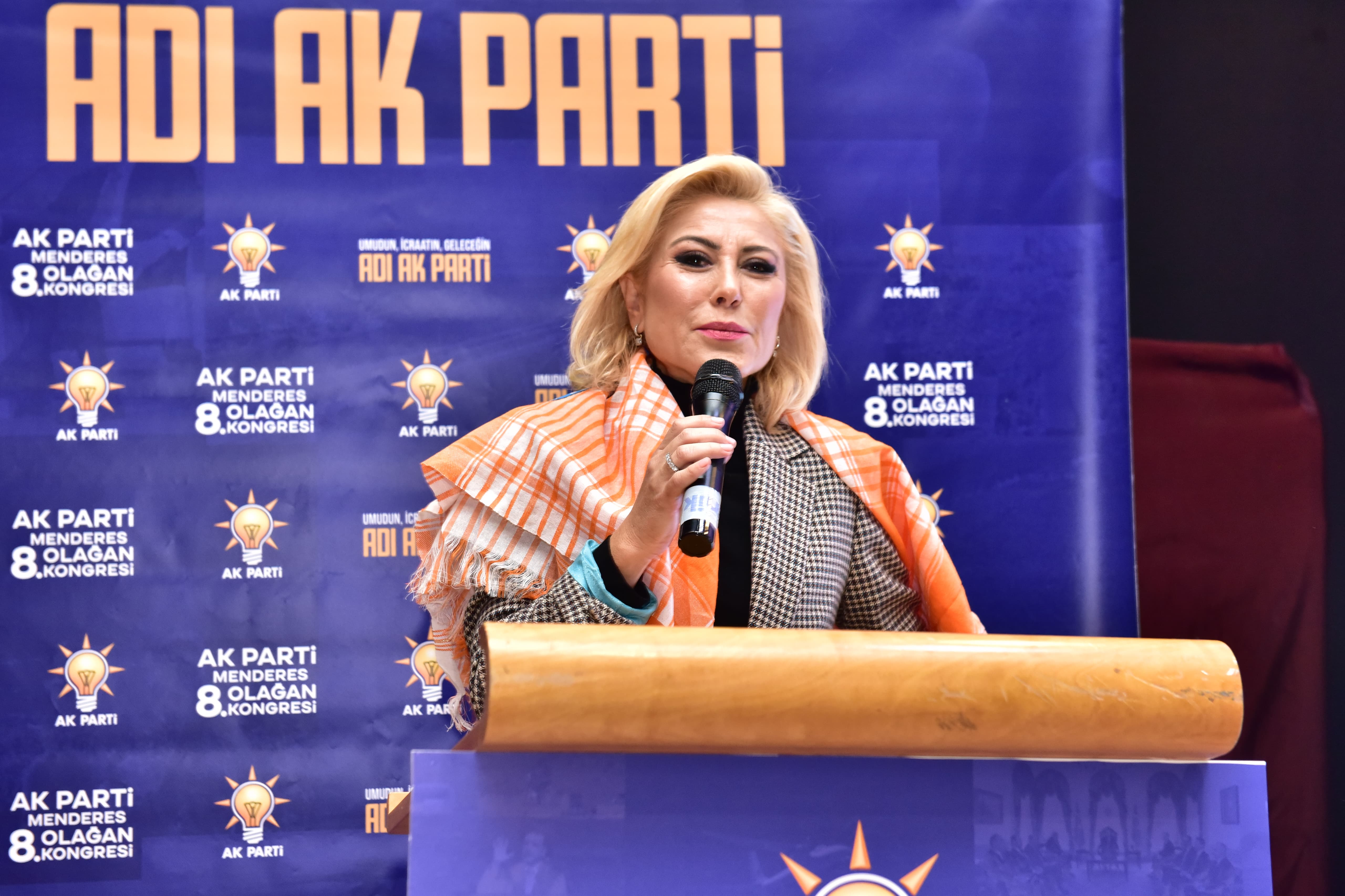 AK Parti Menderes Kongresi'nde, AK Parti İzmir'den art arda salvolar!
