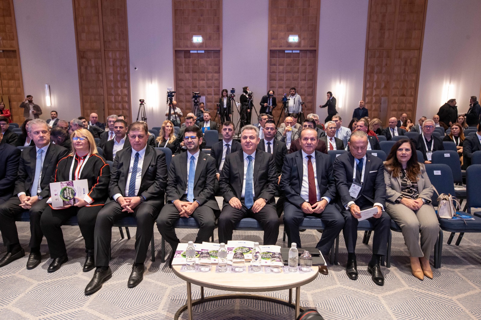 Tugay'dan yatırımcılara tam destek!