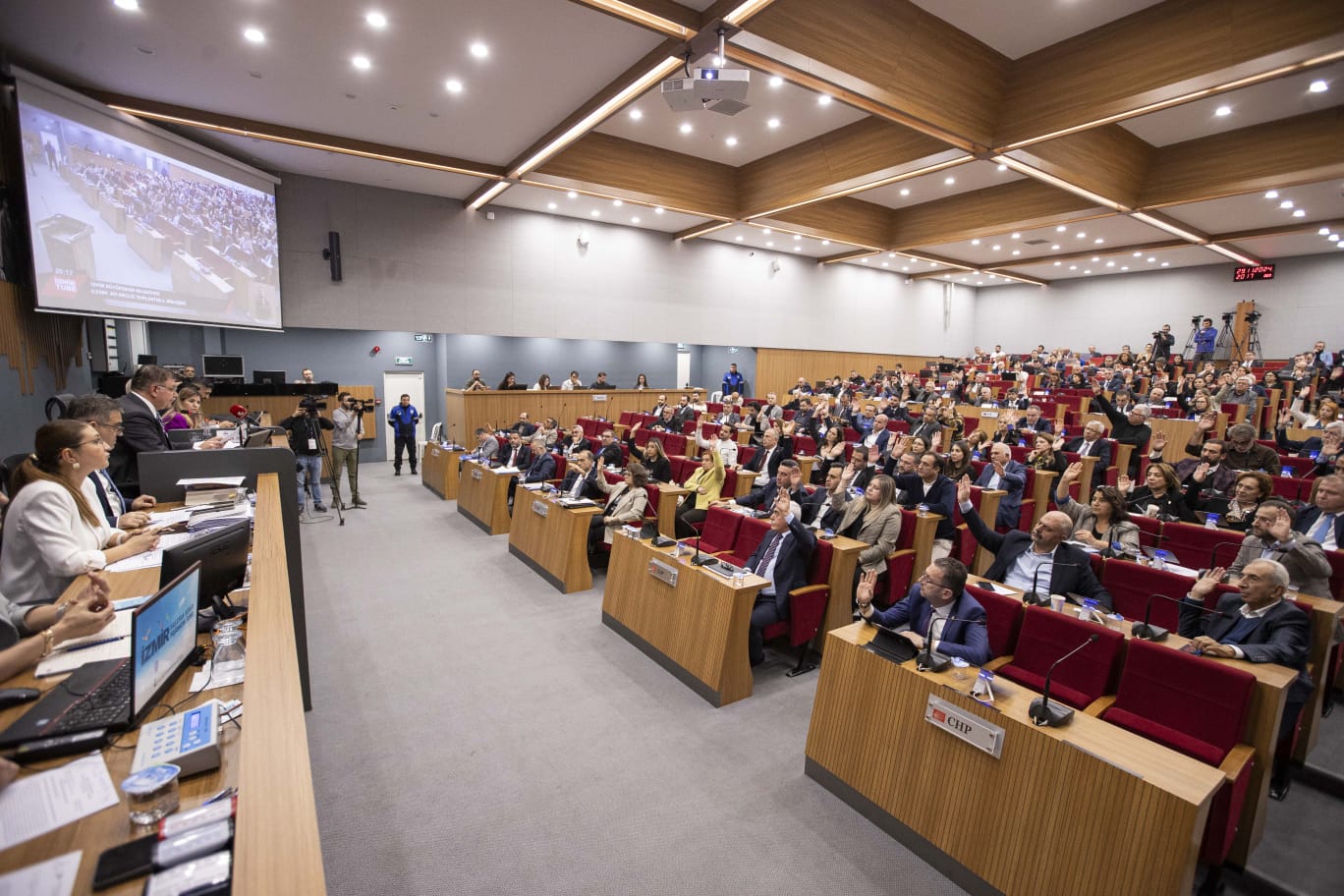 ESHOT’un proje dolu bütçesine 14 yıl sonra oy birliği