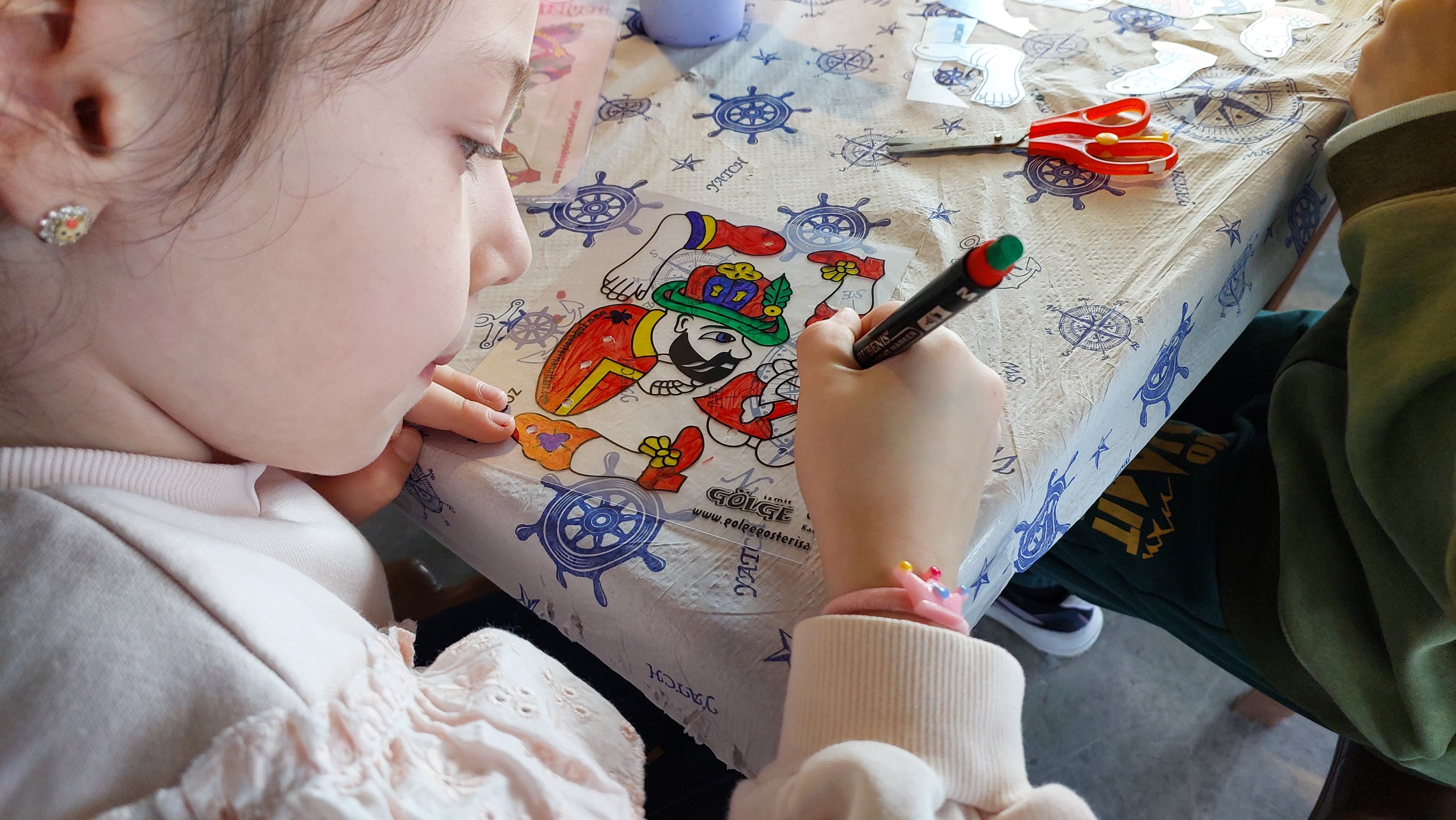 Karabağlar’da yarıyıl tatili çocuklar için sanat ve eğlenceyle dolu