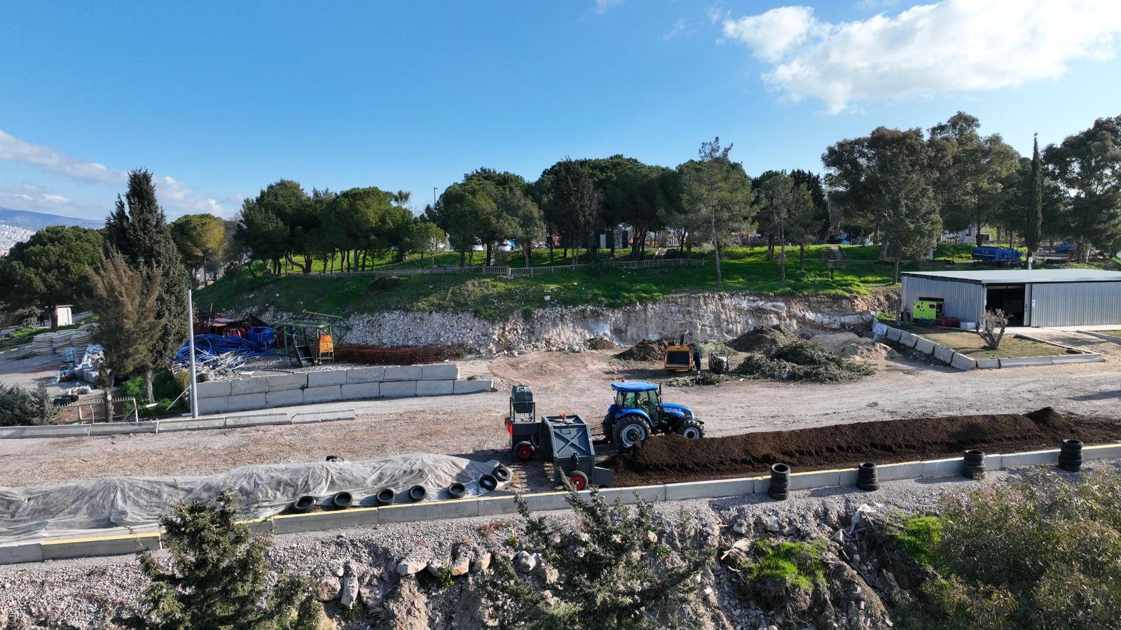 İzmir’in parkları yeşil dönüşümle canlanıyor