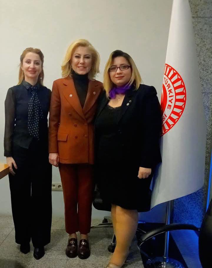 Vekillerden "Dünya Kadınlar Birliği’ne" Tam Destek