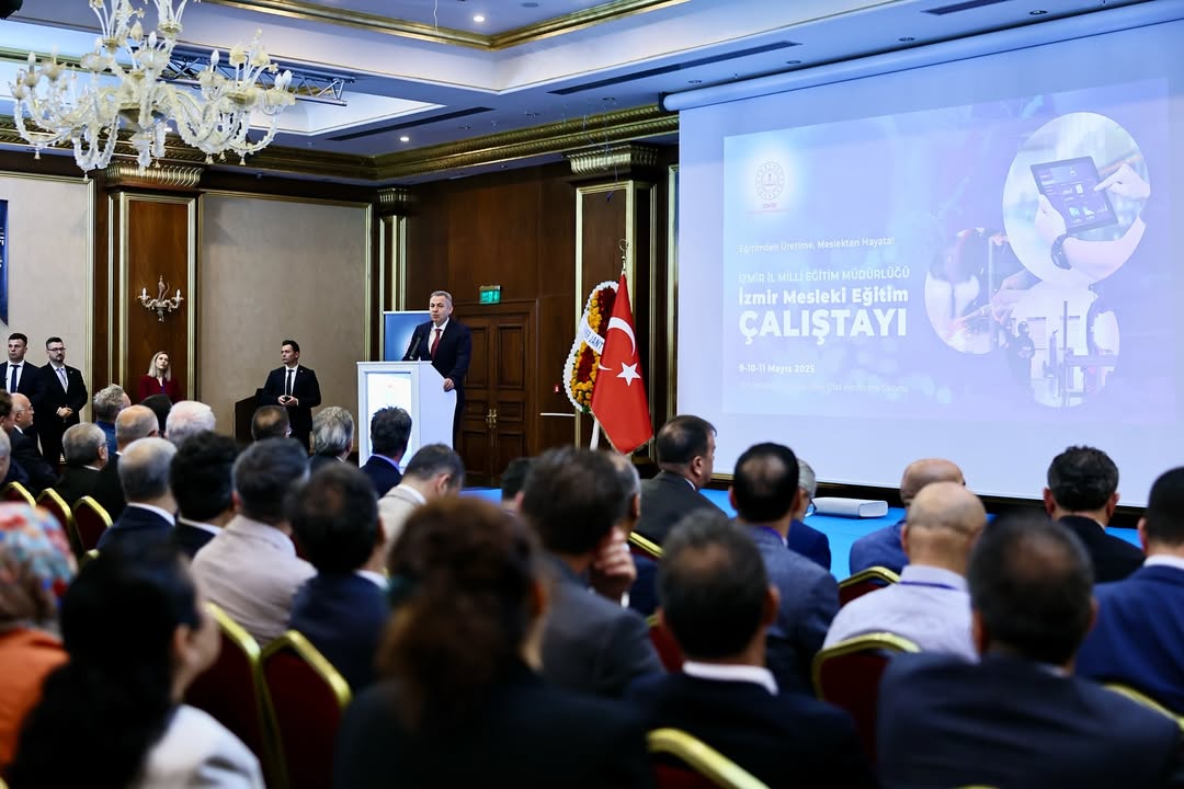 İzmir’de Mesleki Eğitim İçin Güç Birliği: Vali Elban, Çalıştayda Gençler İçin Vizyon Çizdi