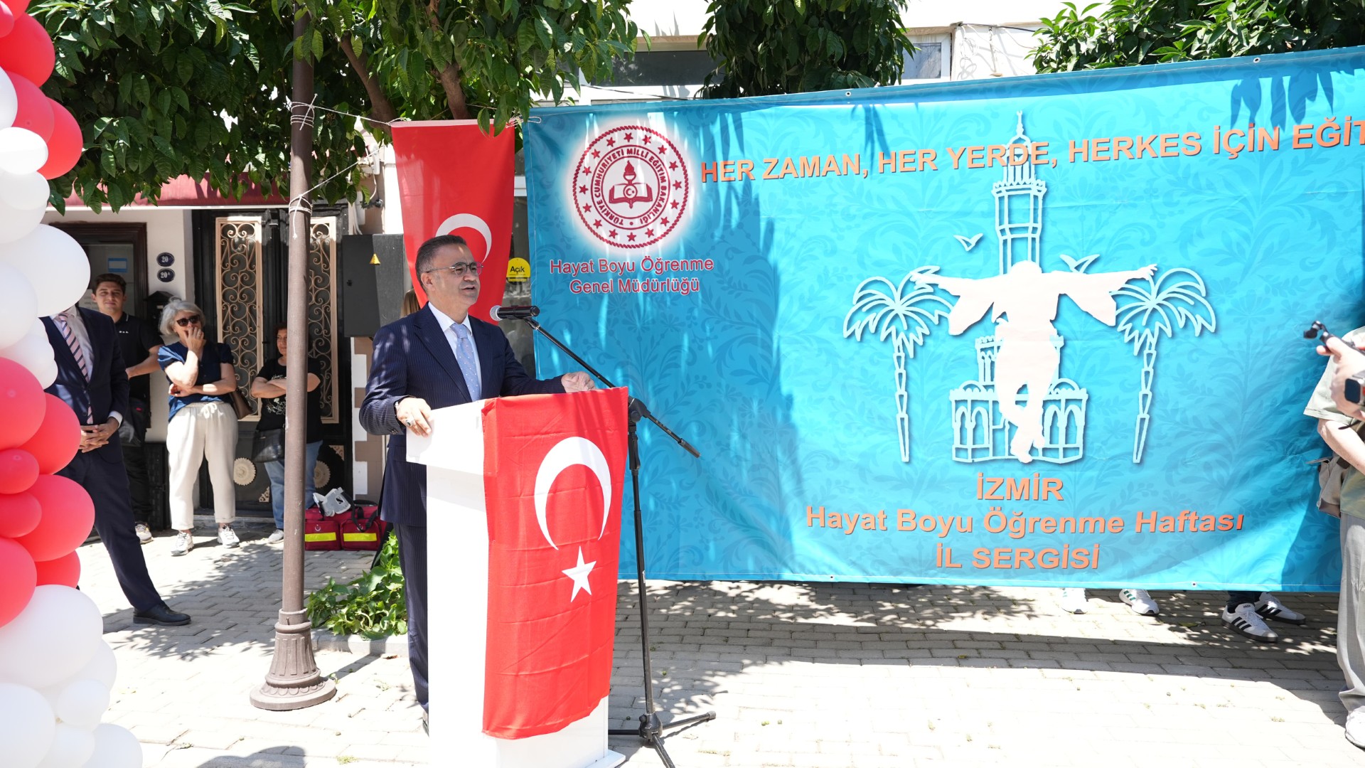 İl Milli Eğitim Müdürü Dr. Ömer Yahşi'nin ''Hayat Boyu Öğrenme Haftası'' Mesajı