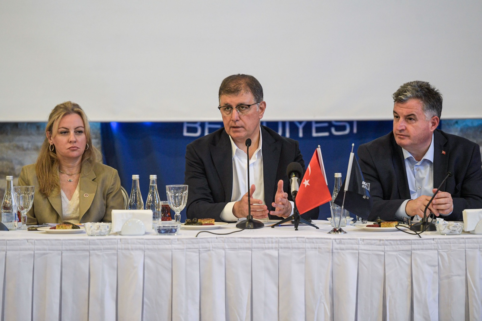 Başkan Tugay’dan “turizm konseyi” önerisi