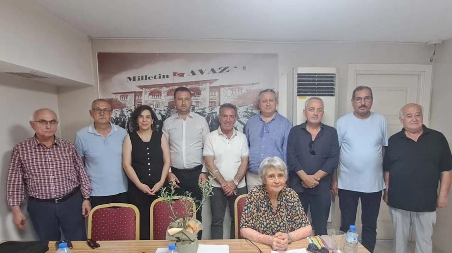 AVAZ İzmir Şube Başkanı Uğur Şimdi'den birlik mesajı: Kırgınlık ve dargınlıkları bir kenara bırakacağız