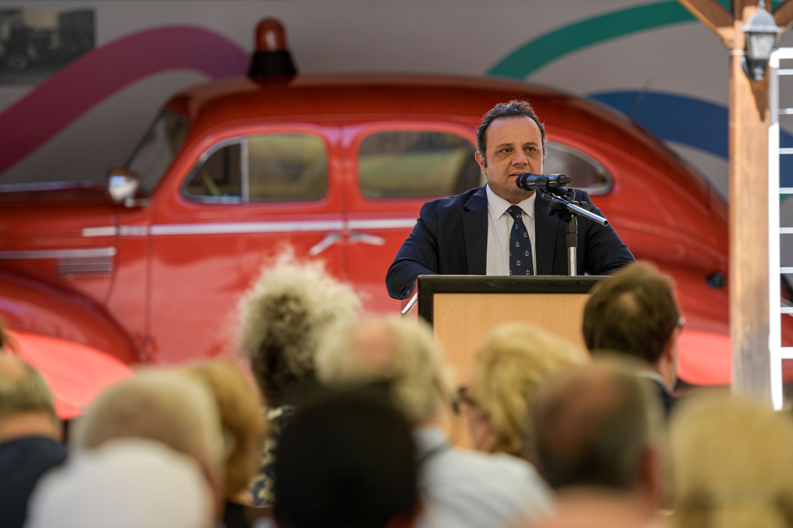 İzmirlilerin denizle ilişkisi sergiye dönüştü