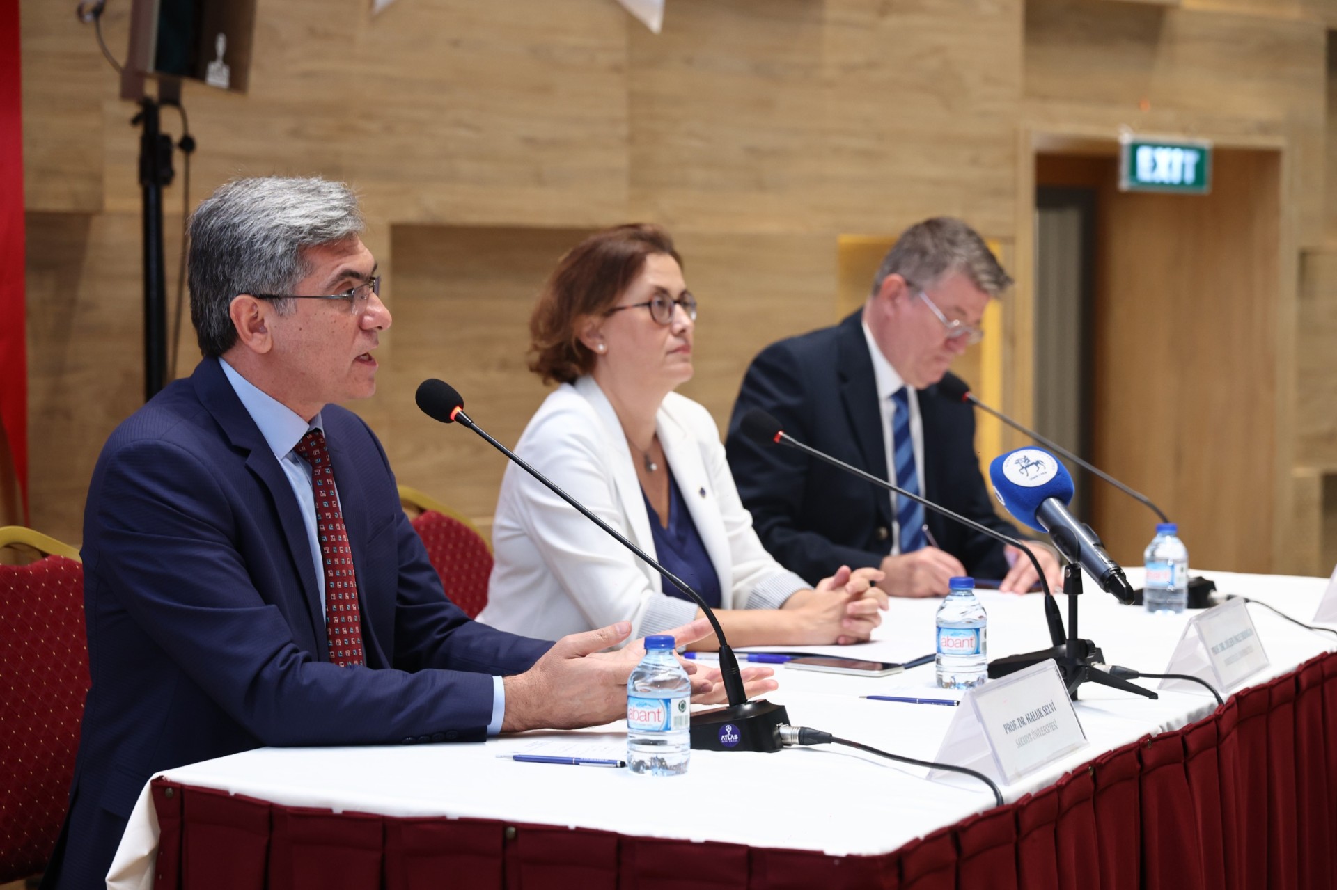 DEÜ EV SAHİPLİĞİNDE "İŞGALDEN KURTULUŞA BATI ANADOLU'DA YUNAN MEZALİMİ" PANELİ DÜZENLENDİ