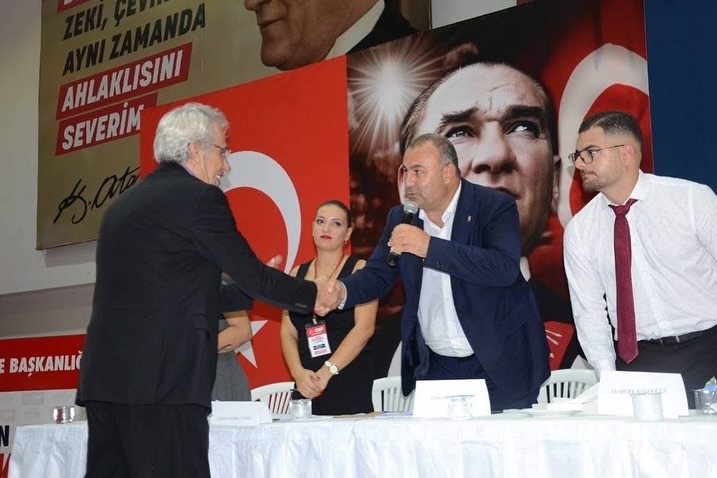 Atamayla başkan oldu, kongre ile seçim kazandı...