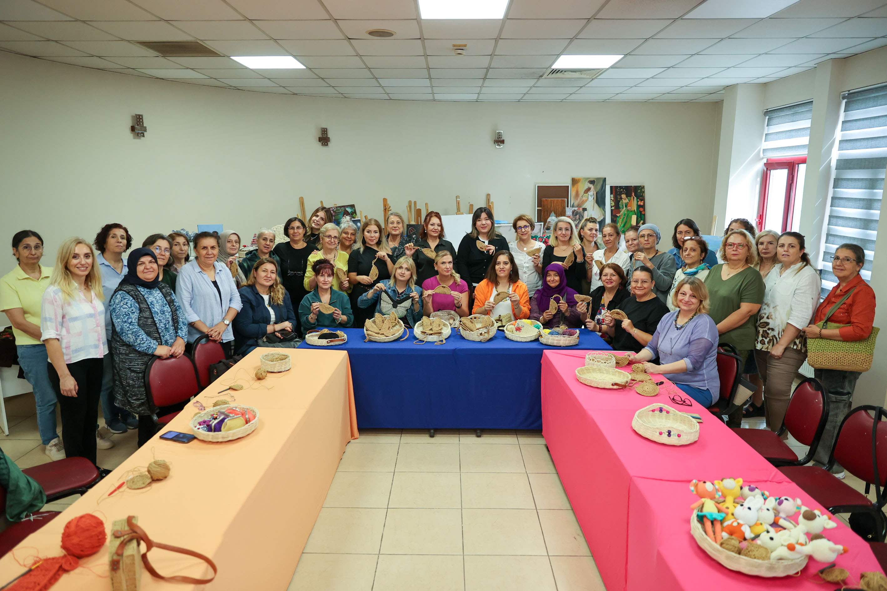 BUCA'DA KADIN EMEĞİNE DEĞER KAZANDIRAN İŞ BİRLİĞİ