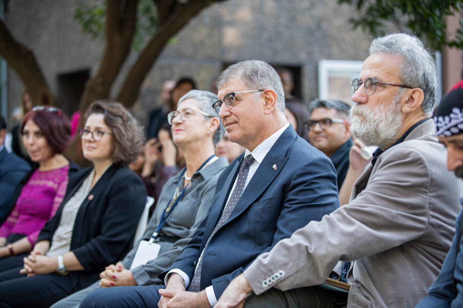 İzmir Uluslararası Edebiyat Festivali başladı