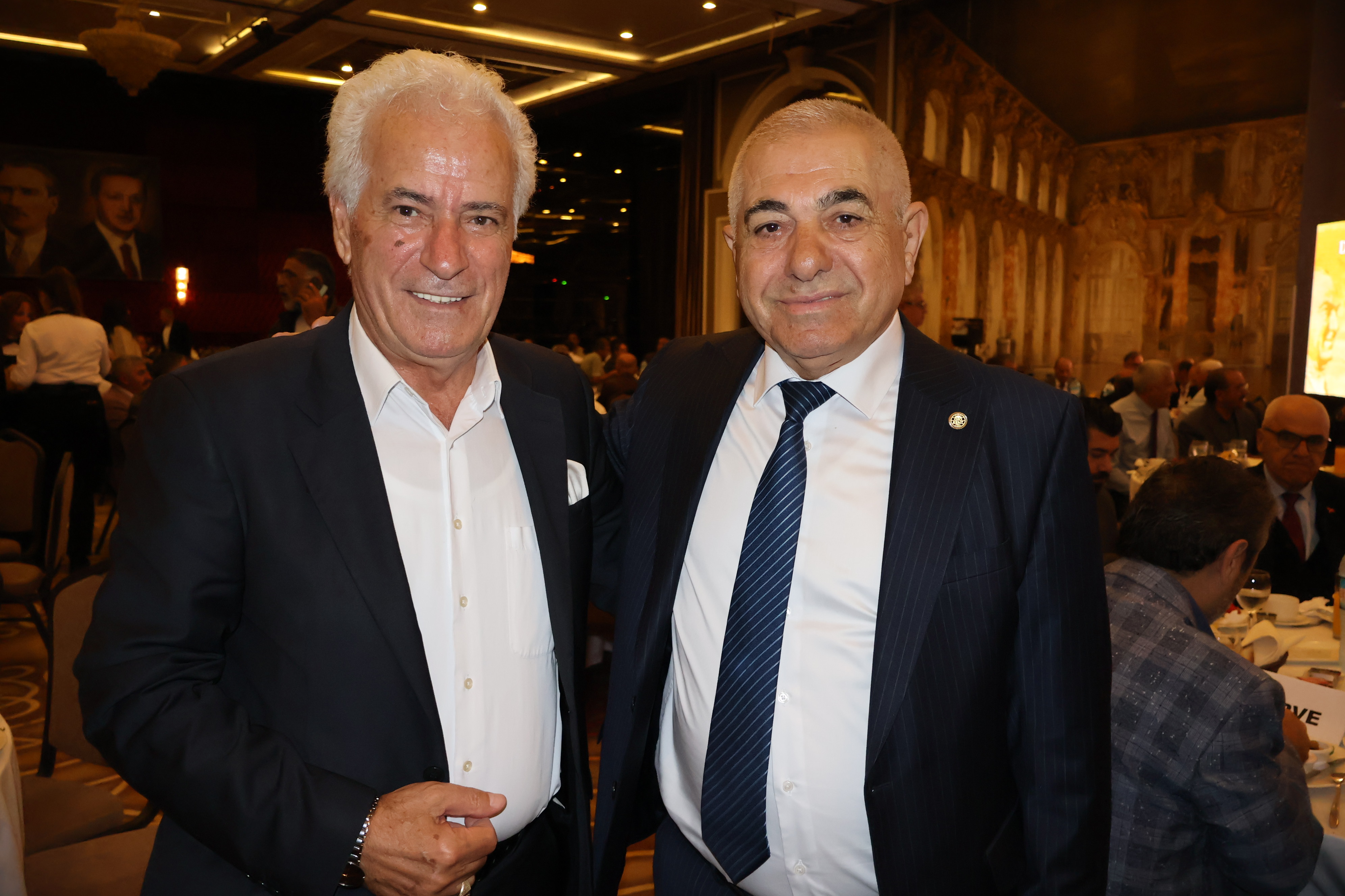 İzmir'de "Büyük Kardeşlik" Buluşması: Birlik, Dayanışma ve Umut Mesajı