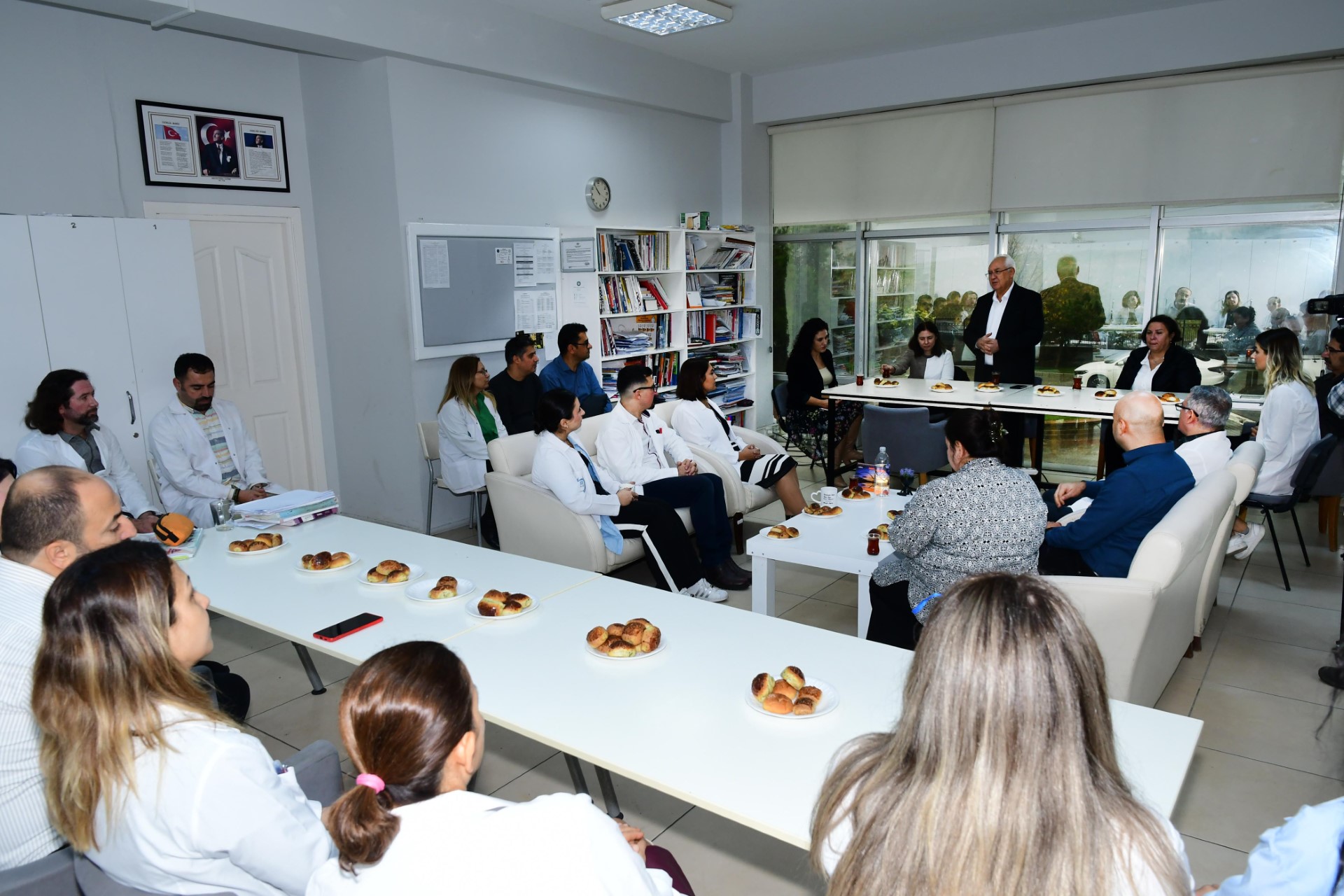 Başkan Selvitopu KARBEM öğretmenlerinin gününü kutladı