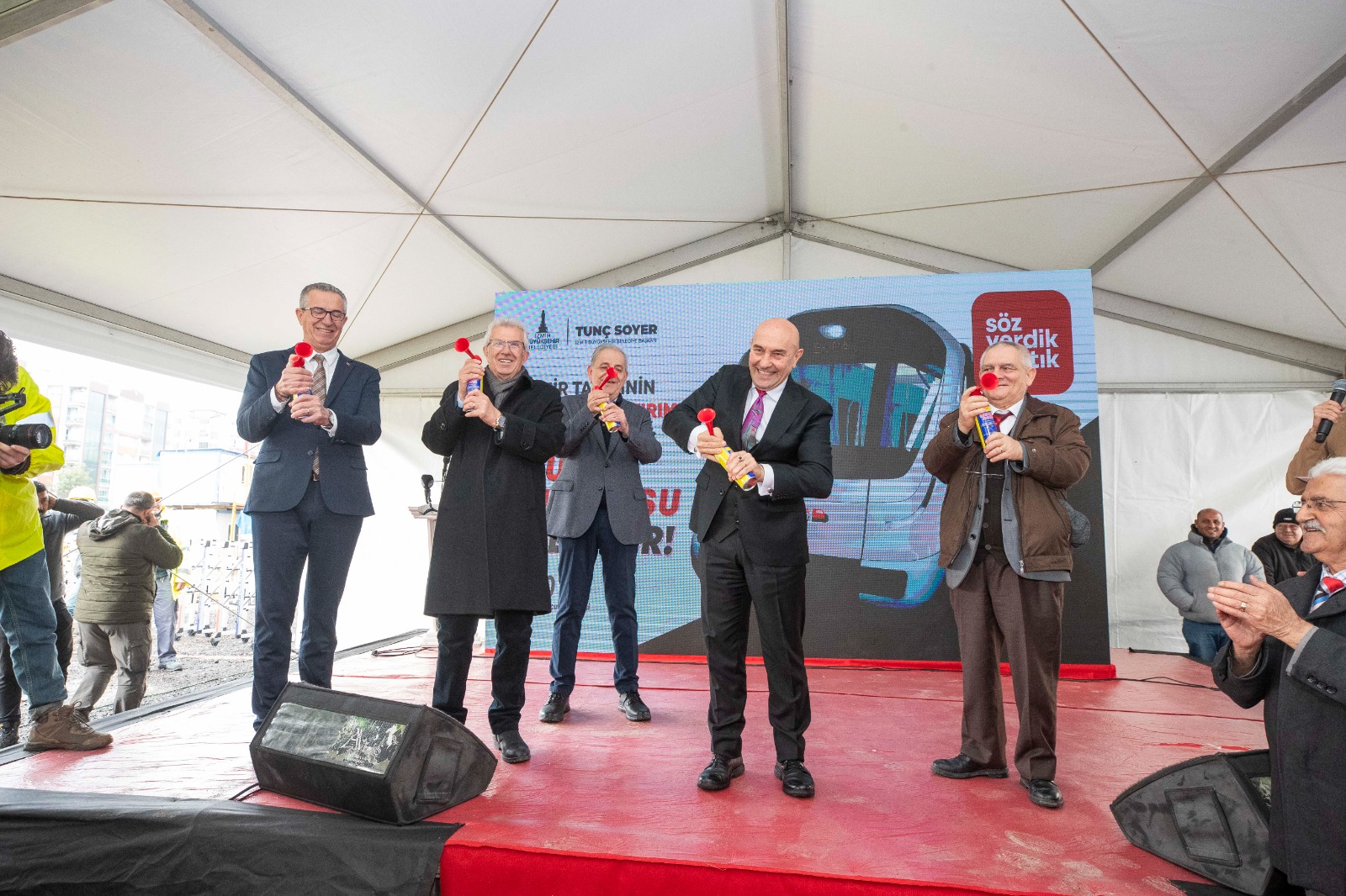 Soyer: “2025 yılının Aralık ayında tünelin sonundaki ışığı göreceğiz”