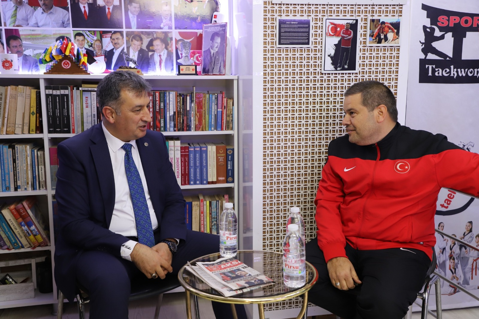 GENÇLİK VE SPOR İL MÜDÜRÜNDEN BAŞARILI SPOR KULÜBÜNE ZİYARET